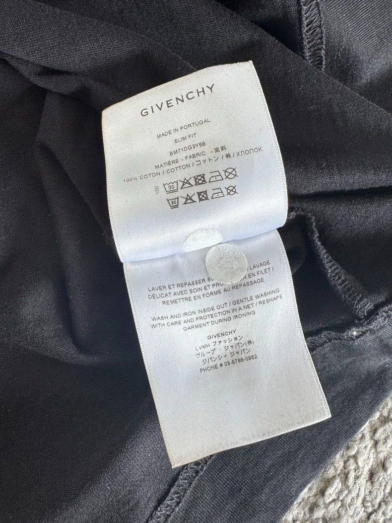 Givenchy Givenchy Black Short Sleeve 2506-Nextarrow Size US L / EU 52-54 / 3 - 6 Thumbnail