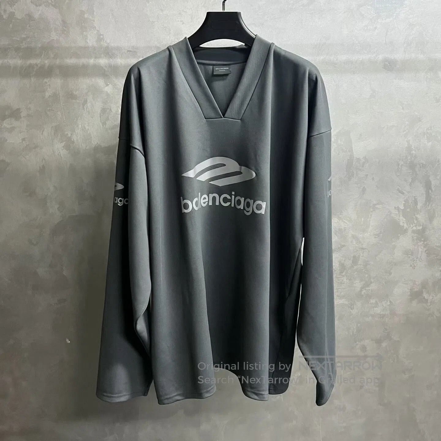 Balenciaga Balenciaga Gray patterned printed V-neck casual loose-fitt Size US XXS / EU 40 - 1 Thumbnail
