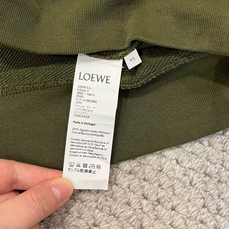 Loewe LOEWE New signature logo round neck hoodie in dark green Size XS / US 0-2 / IT 36-38 - 7 Thumbnail