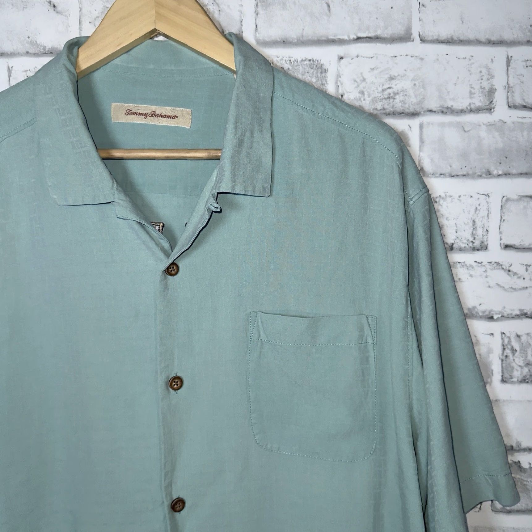 Tommy Bahama TOMMY BAHAMA 100% SILK HAWAIIAN SHIRT BLUE MENS SIZE L Size US L / EU 52-54 / 3 - 3 Thumbnail