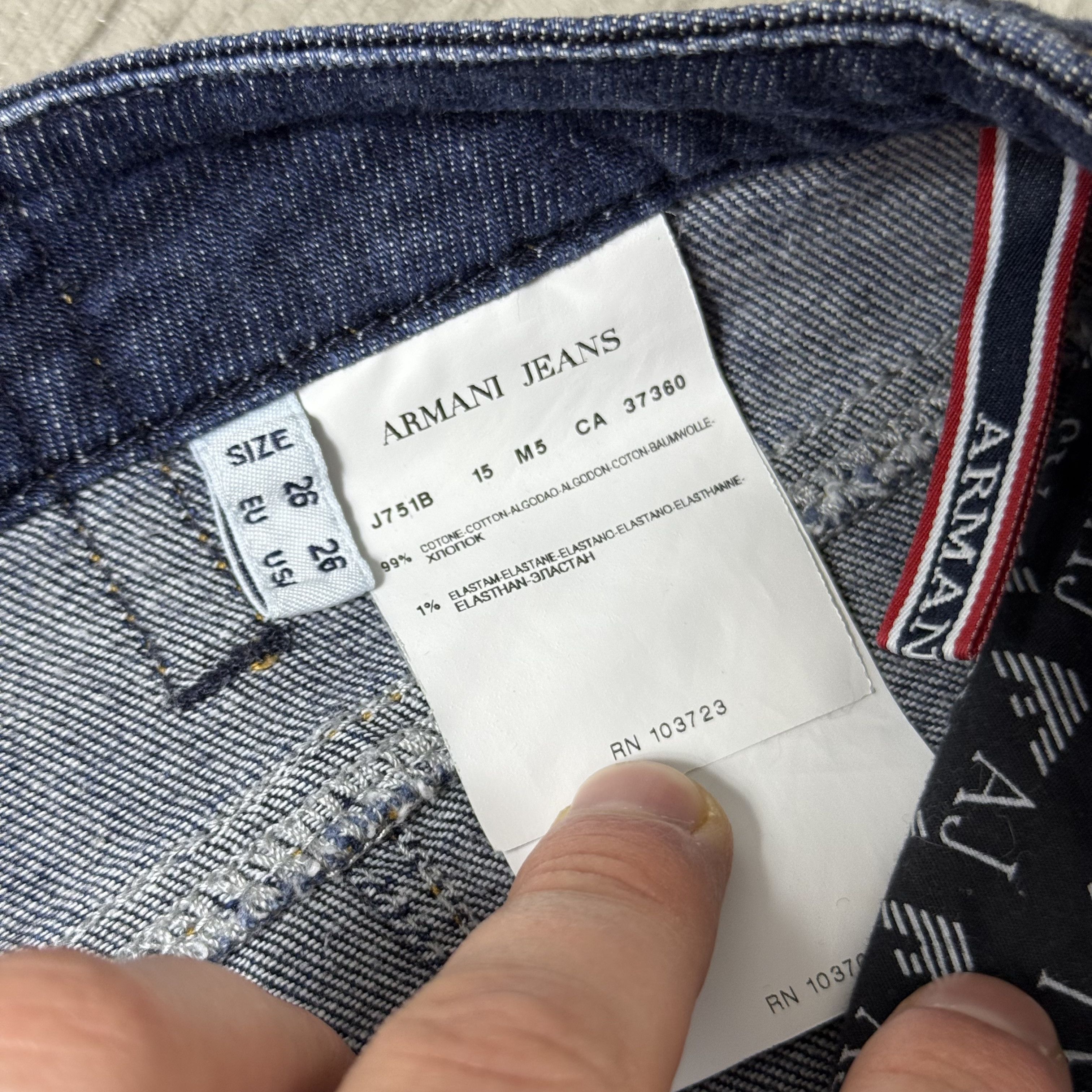 Armani Vintage Armani Jeans Indigo Blue Slim Fit Womens Jeans Pants Size 26" / US 2 / IT 38 - 18 Thumbnail
