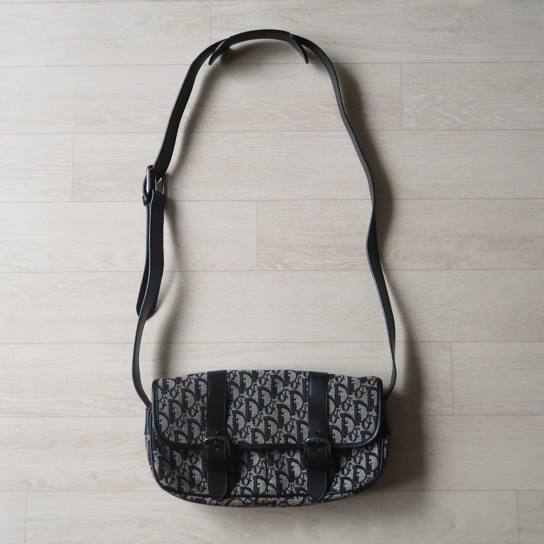 Dior Christian Dior Oblique Cross Body Bag Size ONE SIZE - 1 Thumbnail