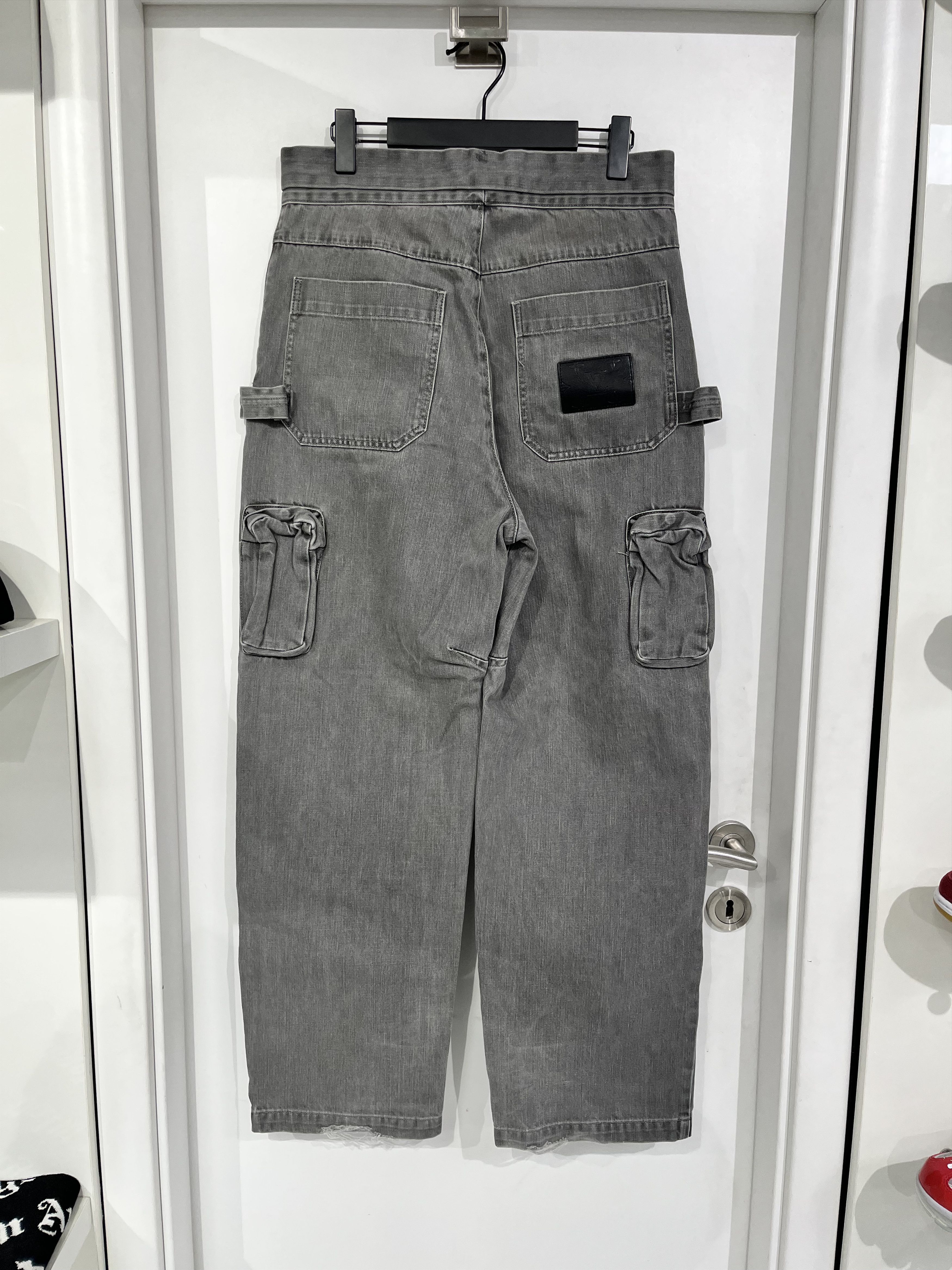 Louis Vuitton Louis Vuitton Denim Cargo Jeans Grey Size US 32 / EU 48 - 2 Thumbnail