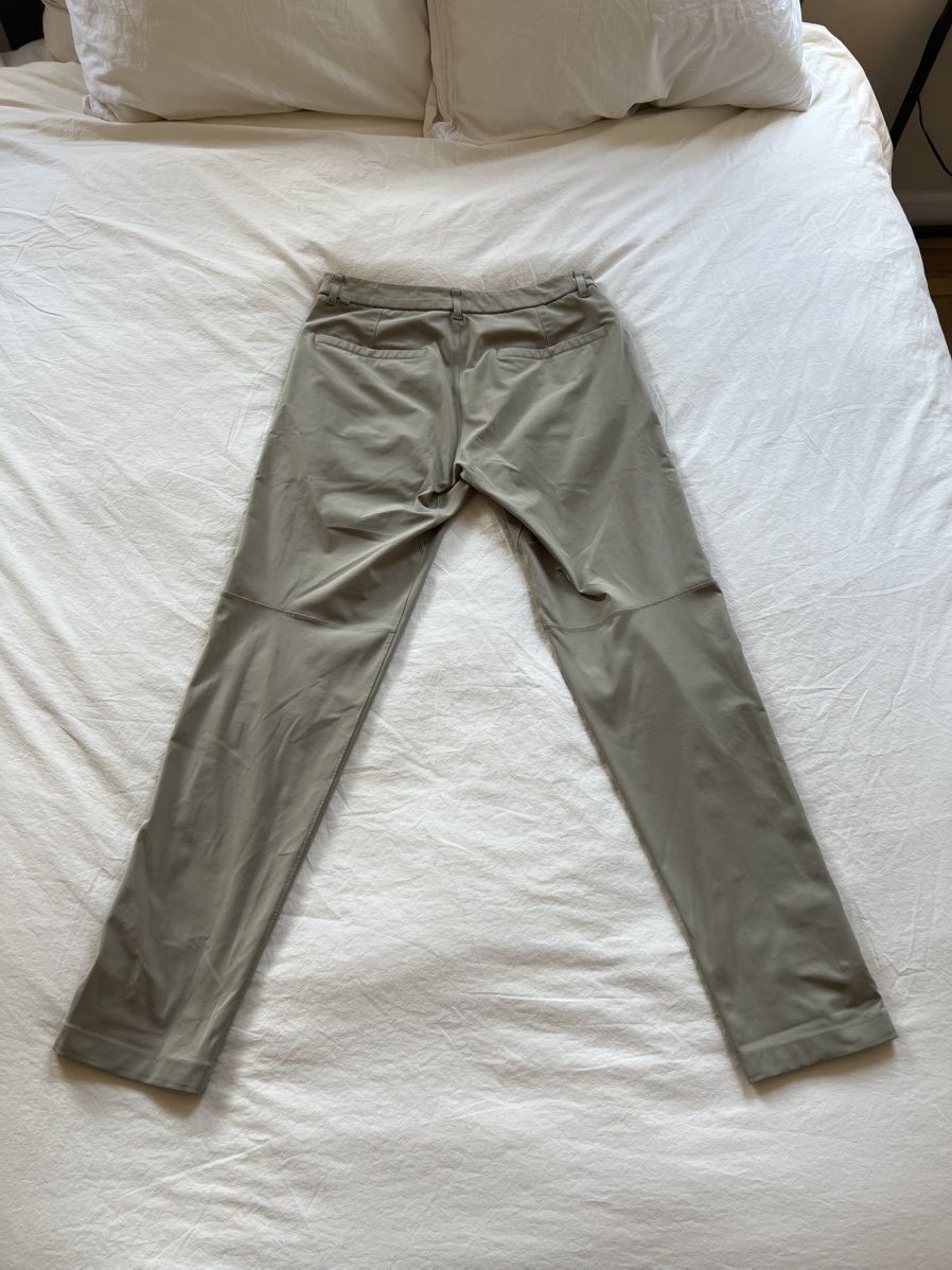 Lululemon Lululemon ABC Pants Slim 2017 32x32 Size US 32 / EU 48 - 2 Thumbnail