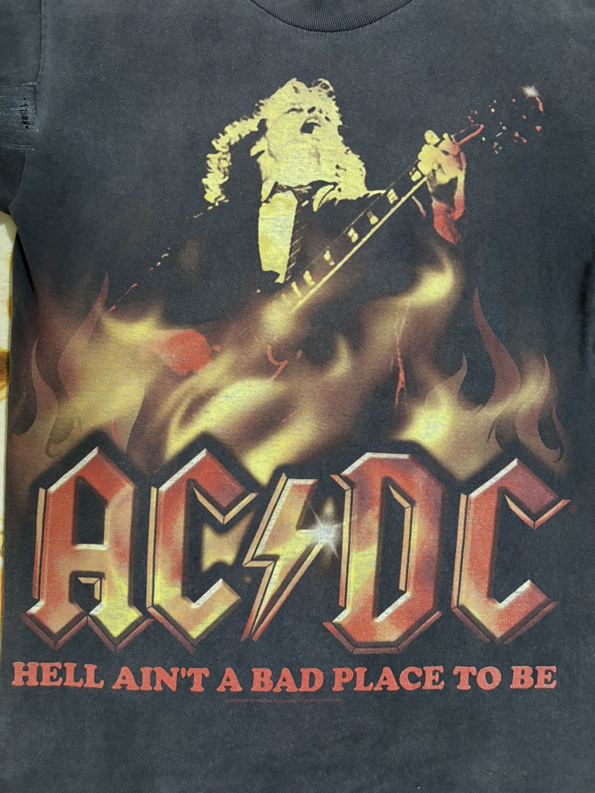 Band Tees 🔥HOT🔥VINTAGE AC&DC "HELL AIN'T A BAD PLACE TO BE" Size US S / EU 44-46 / 1 - 2 Thumbnail