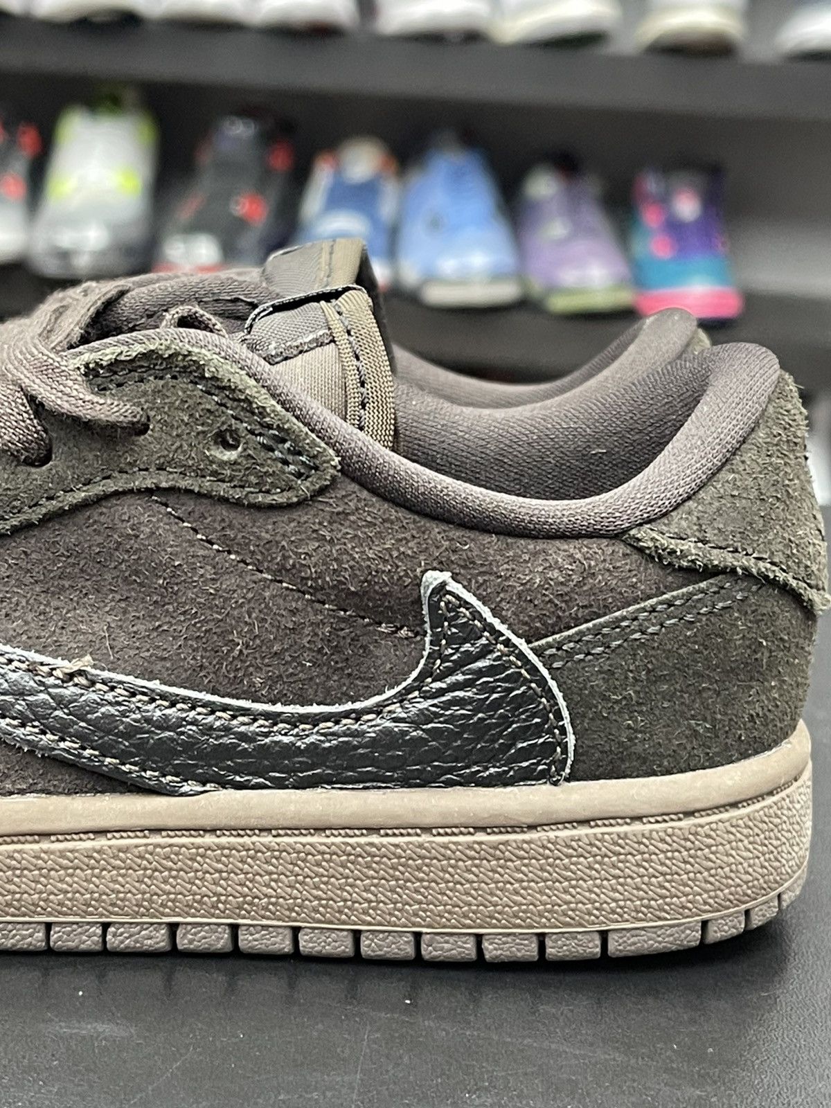 Jordan Brand Size 1.5y - Jordan 1 Velvet Brown Size US 5 / EU 37 - 5 Thumbnail