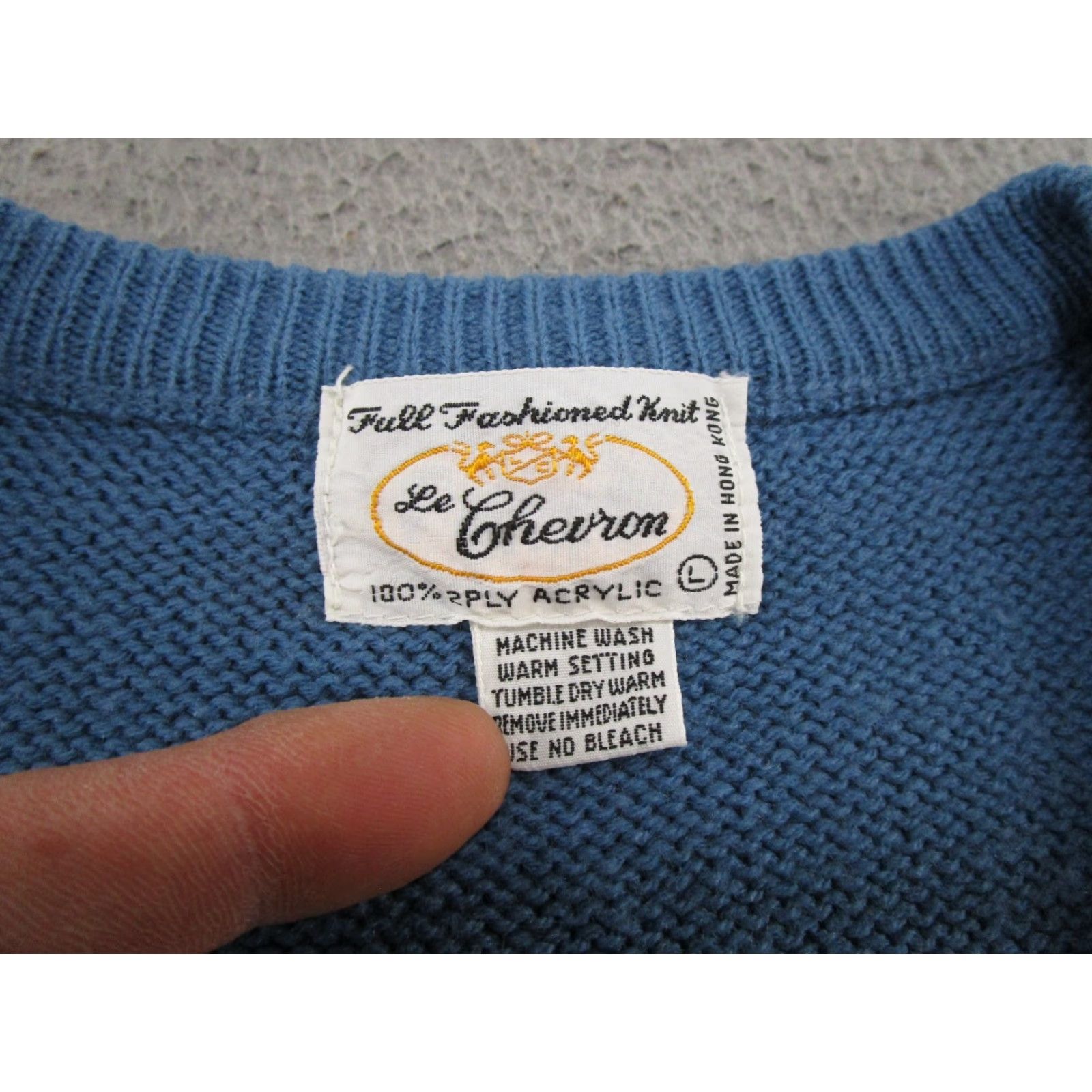 Vintage VINTAGE Chevron Vest Sweater 90s Knit Acrylic Blue L Men Pullover Sleeveless Golf 90s Theme Mens Size US L / EU 52-54 / 3 - 2 Thumbnail