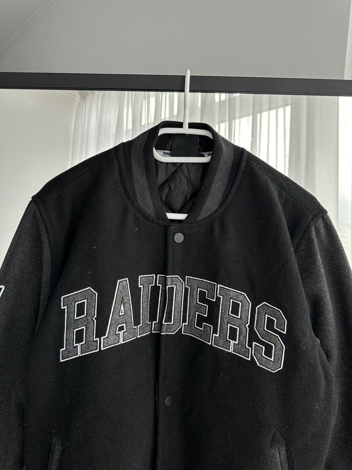 NFL × Vintage Vintage Oakland Raiders NFL Varsity Bomber Jacket Size US S / EU 44-46 / 1 - 4 Thumbnail