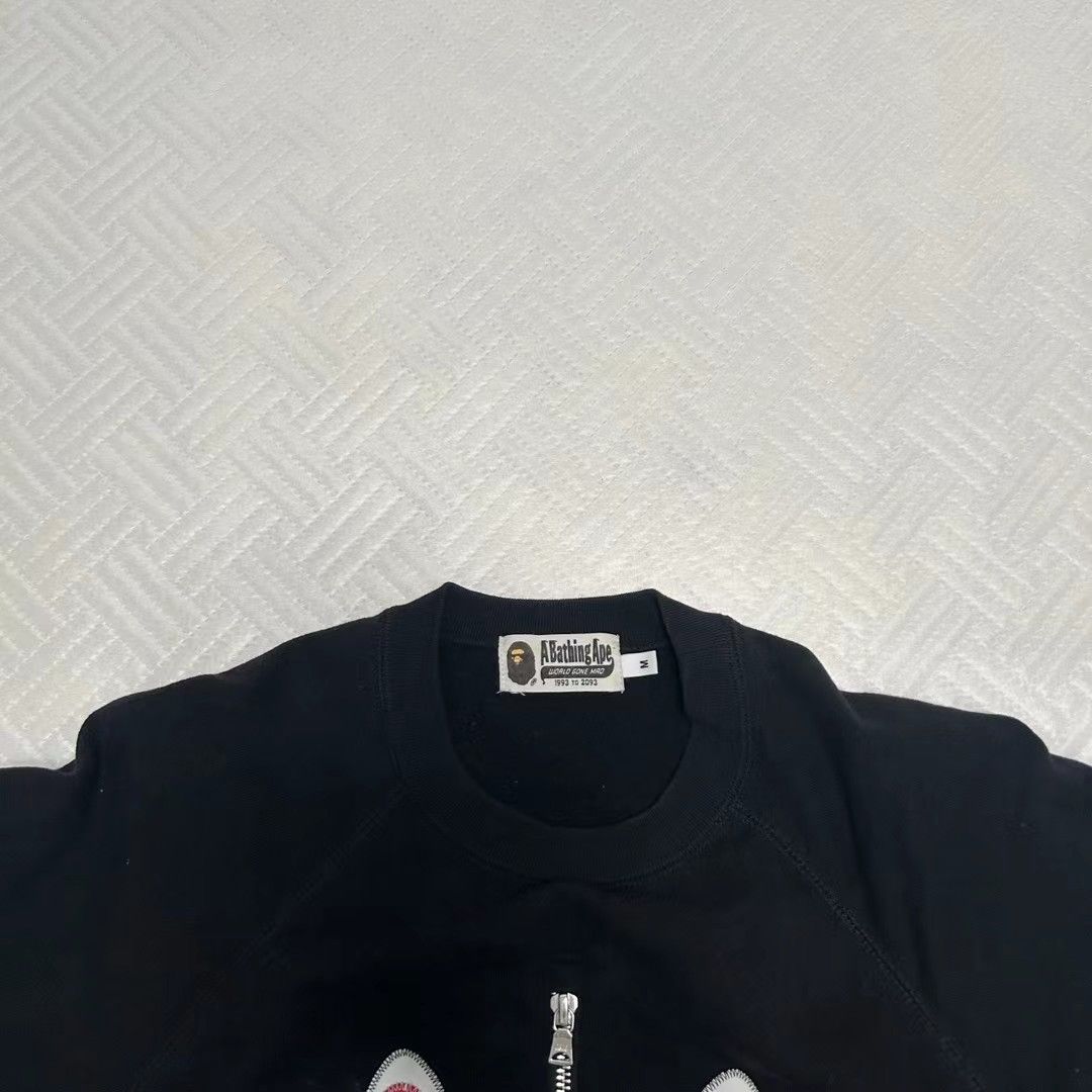 Bape SHARK APPLIQUE CREWNECK Size US M / EU 48-50 / 2 - 4 Thumbnail