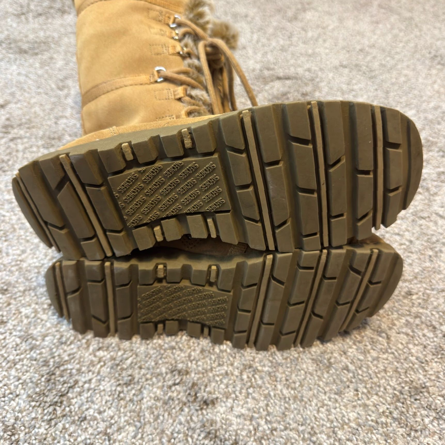 SKECHERS VINTAGE Sketchers Winter Snow Boots Women 6.5 Beige Faux Fur Suede Tan Camel - 1990s Snow Boot Womens Size 6.5 Size US 7 / IT 37 - 6 Thumbnail