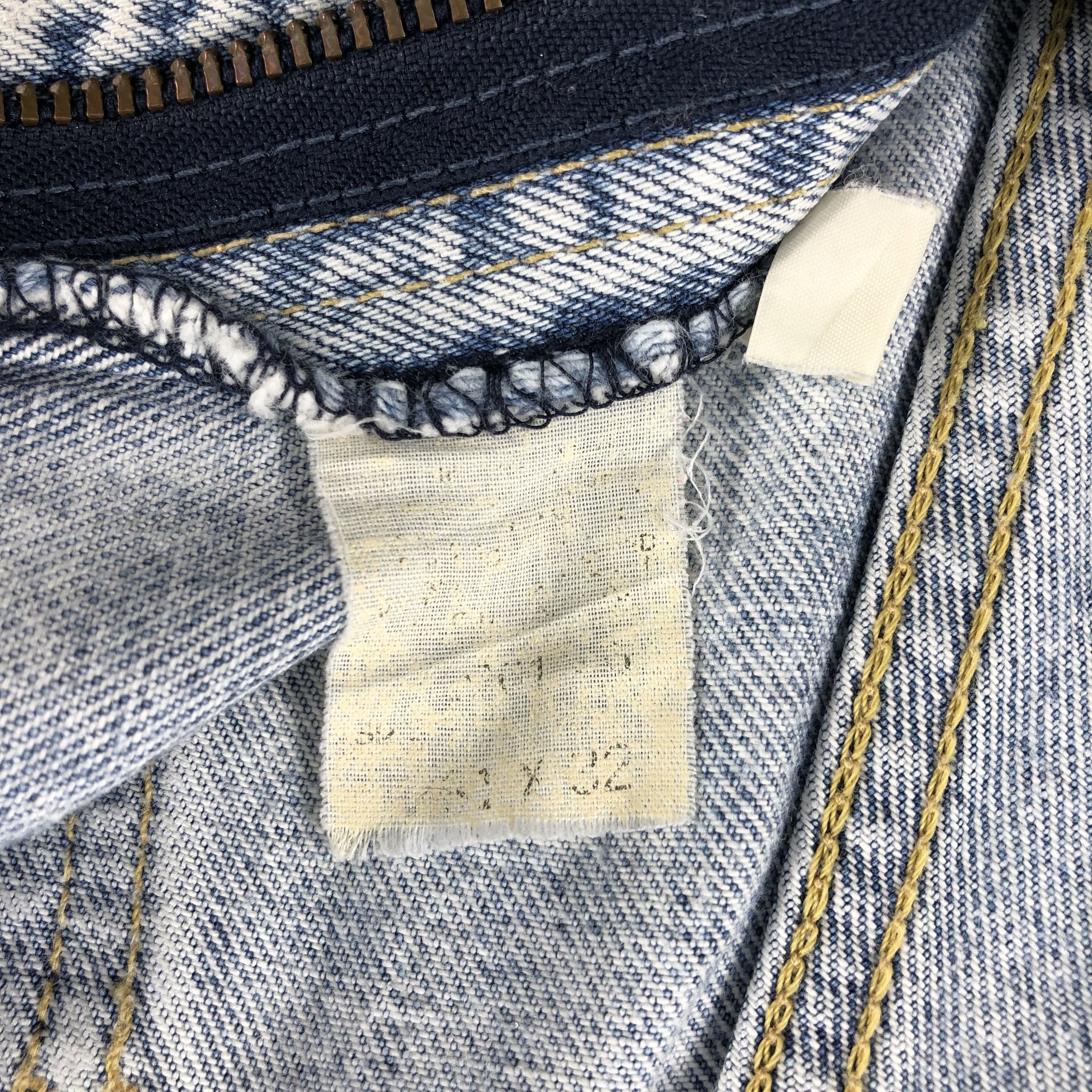 Lee × Vintage Vintage 90s Light Wash Lee Jeans-JM1435 Size US 30 / EU 46 - 9 Thumbnail