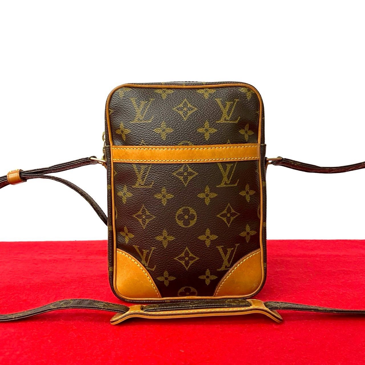 Louis Vuitton Louis Vuitton Louis Vuitton Danube Monogram Leather Shoulder Bag Textile Shoulder Bag DUTY FREE for USA Size ONE SIZE - 1 Thumbnail