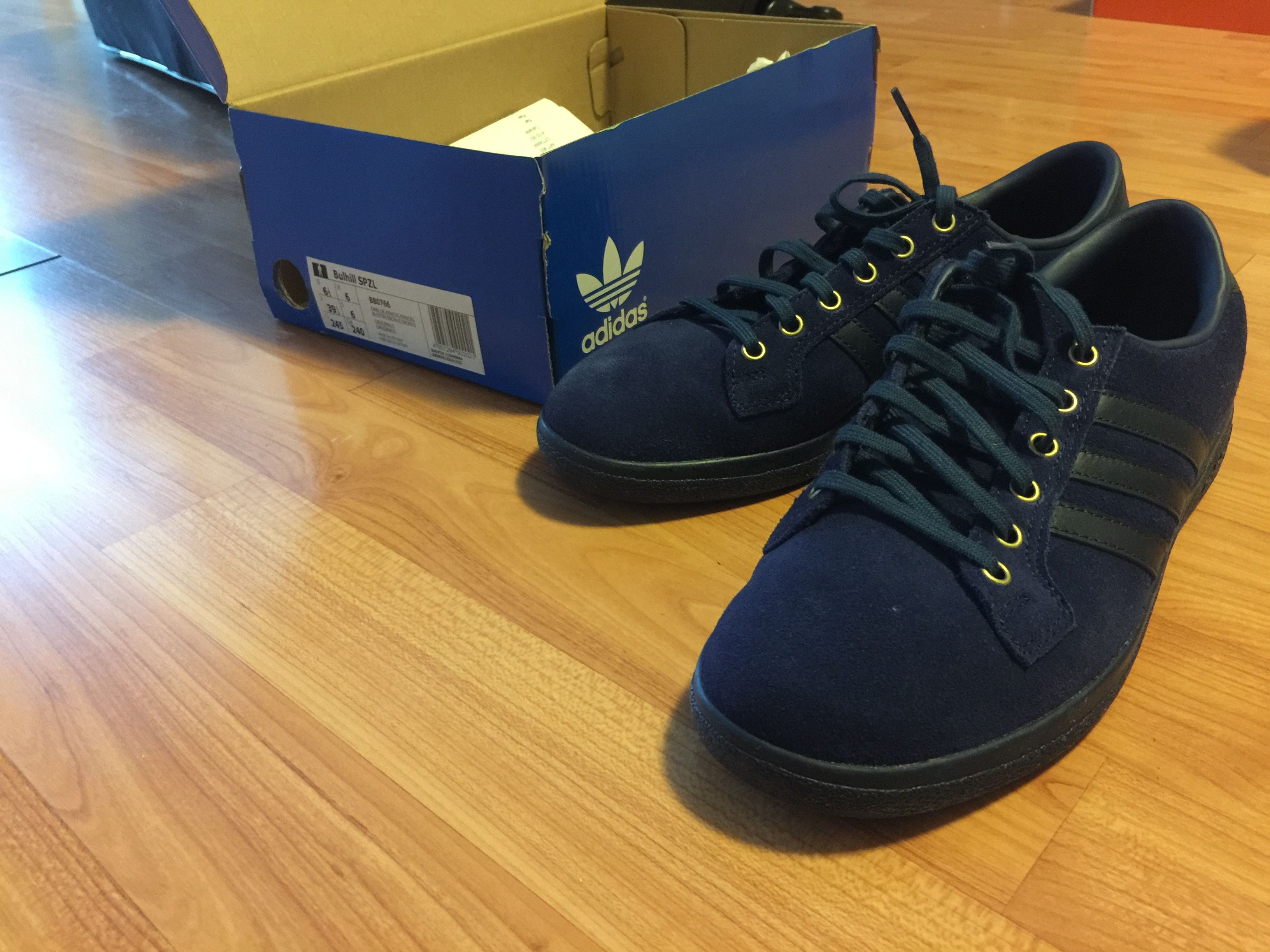 Adidas Adidas Bulhill SPZL US6.5 LIKE NEW Size US 6.5 / EU 39-40 - 2 Thumbnail