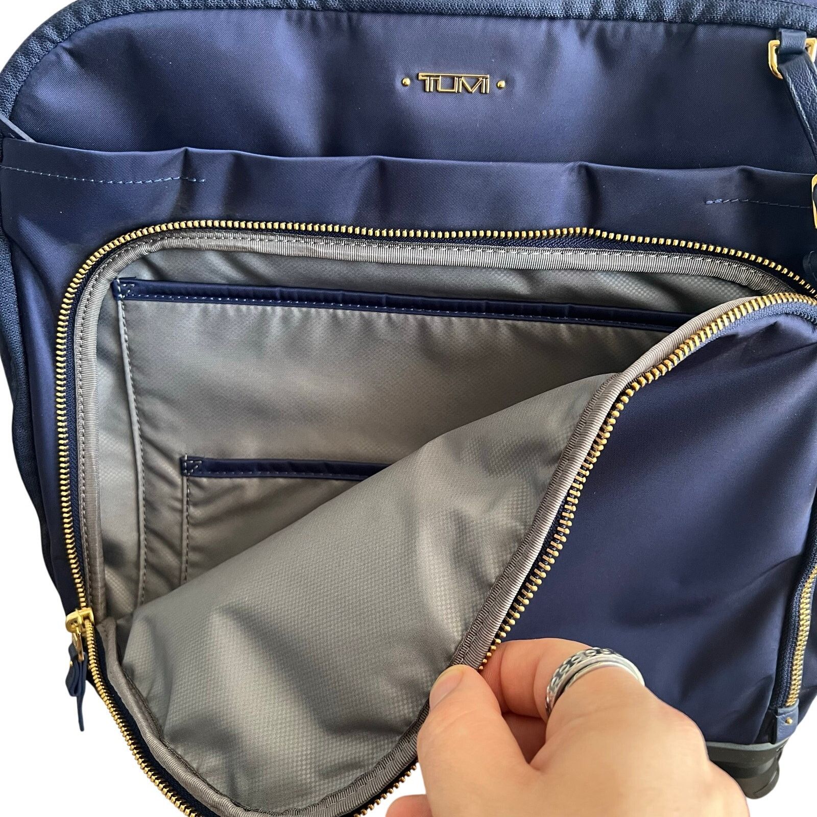 Tumi Tumi Oslo Voyageur Blue Compact Carry Spinner Suitcase Size ONE SIZE - 9 Thumbnail