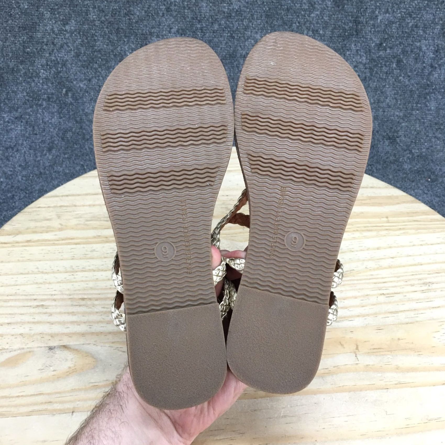 Vintage Universal Thread Sandals Women 9 Gold Slingback Buckle Casual Shoes Size US 9 / IT 39 - 7 Thumbnail