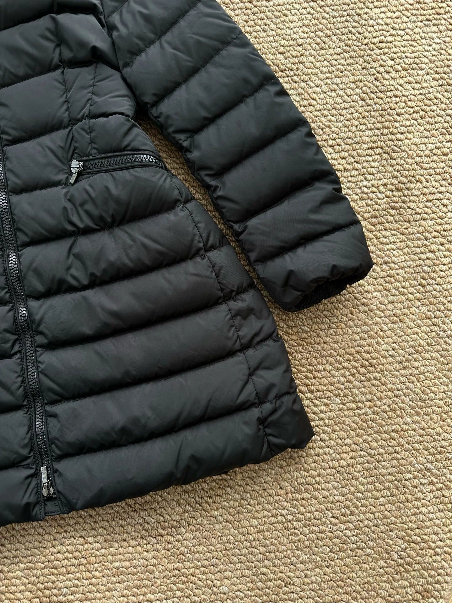 Moncler Moncler Black Down Jacket 8A 99% New Size S / US 4 / IT 40 - 3 Thumbnail