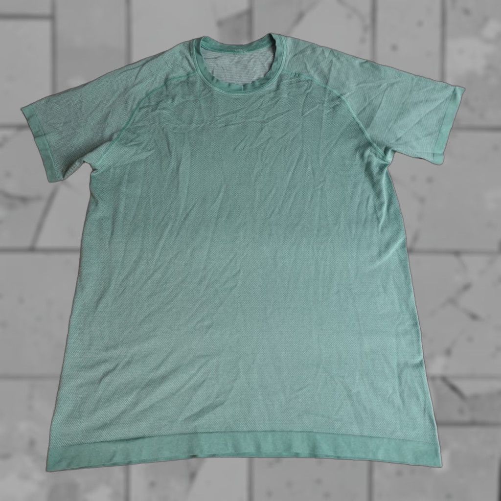 Lululemon Lululemon Mens T-Shirt Regular Medium Green Solid Metal Vent Tech Raglan Short Sleeve Crew Neck Athletic Fit Size US M / EU 48-50 / 2 - 1 Thumbnail