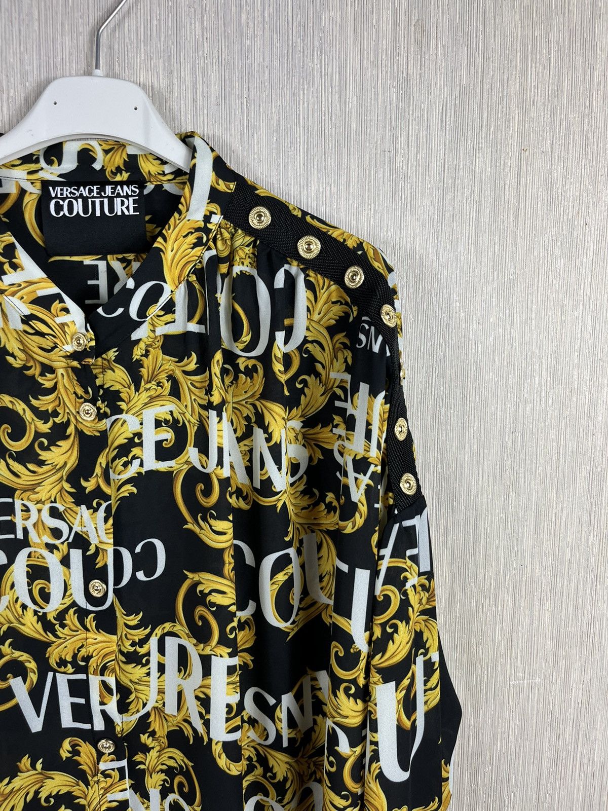 Versace × Versace Jeans Couture Versace Jeans Couture full print shirt gold details monogram Size US L / EU 52-54 / 3 - 3 Thumbnail