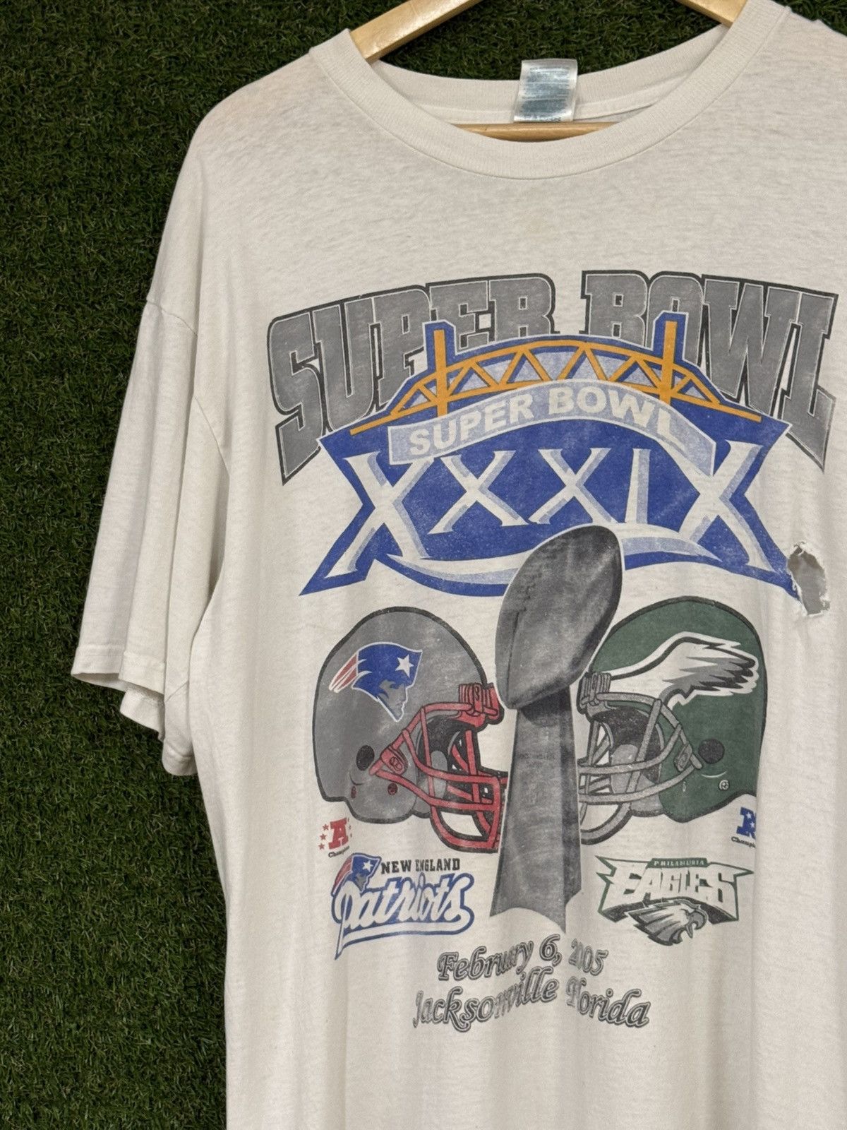 Vintage Vintage Super Bowl NFL Eagles Patriots Tee Large Football Size US L / EU 52-54 / 3 - 2 Thumbnail