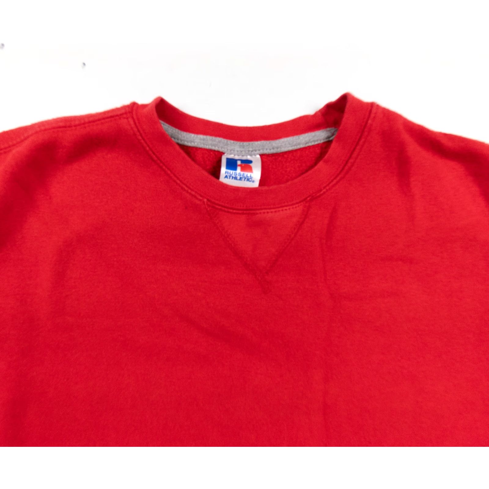 Russell Athletic Russell Athletic Sweatshirt Adult Medium Red Crewneck Pullover Sweater Mens Y2K Size US M / EU 48-50 / 2 - 2 Thumbnail