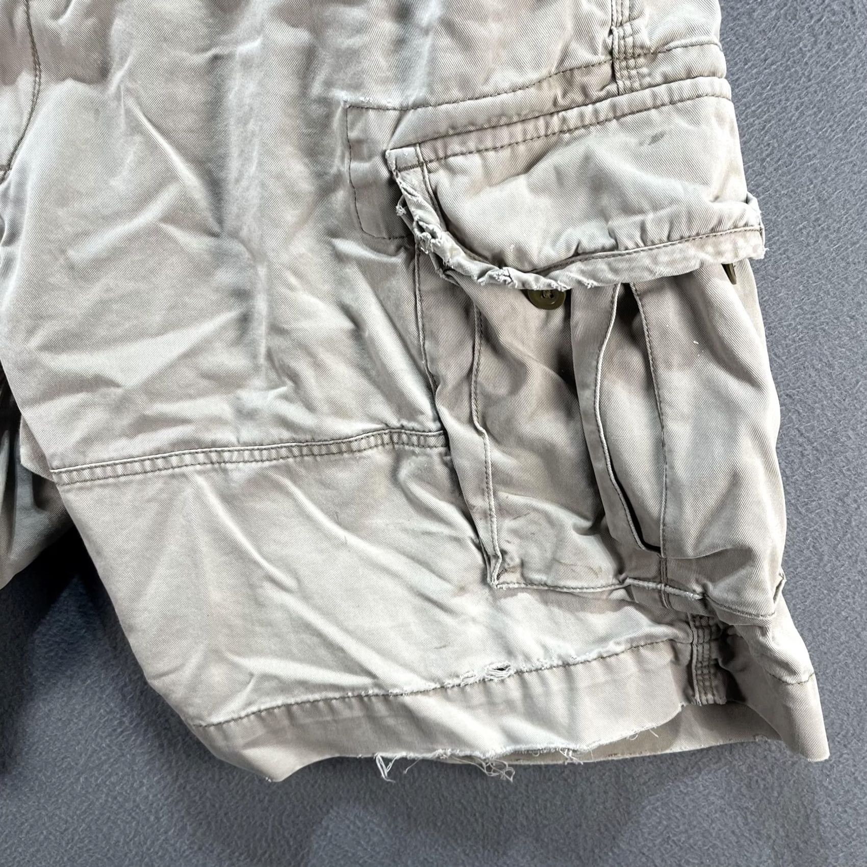 Polo Ralph Lauren Polo Ralph Lauren Cargo Shorts Mens Khaki Classic Chino Distressed Utility Size US XS / EU 42 / 0 - 5 Thumbnail