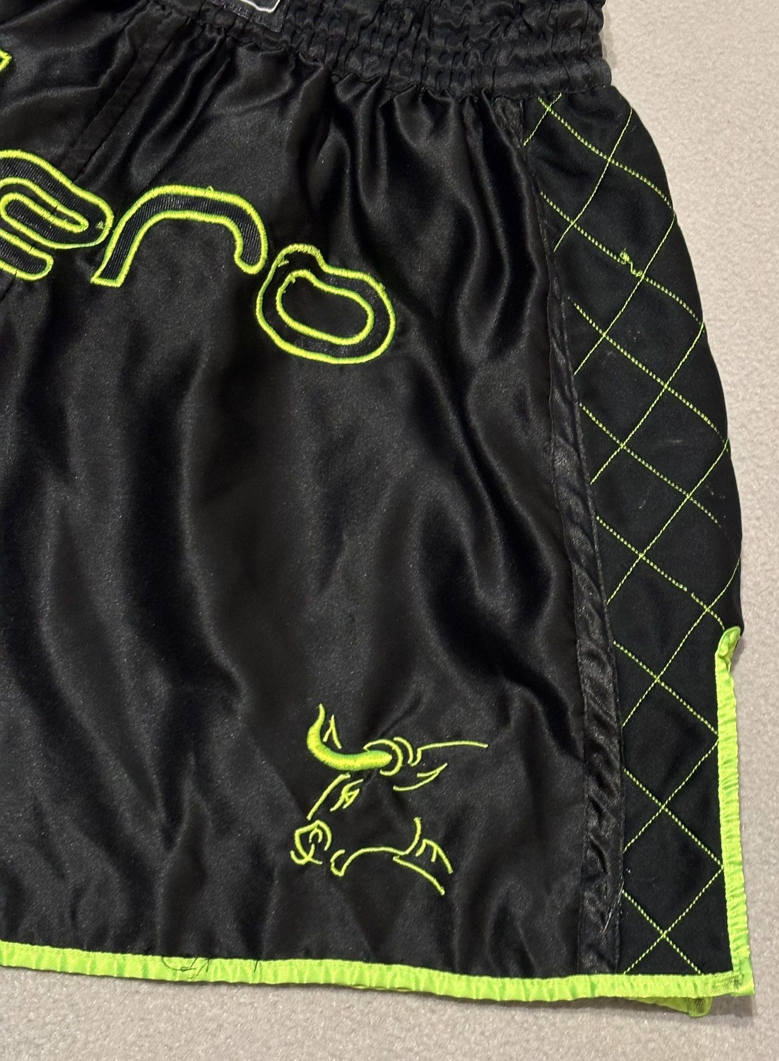 Other Islero Muaythai Thai Boxing MMA Sports Shorts Size L Size US 33 - 7 Thumbnail
