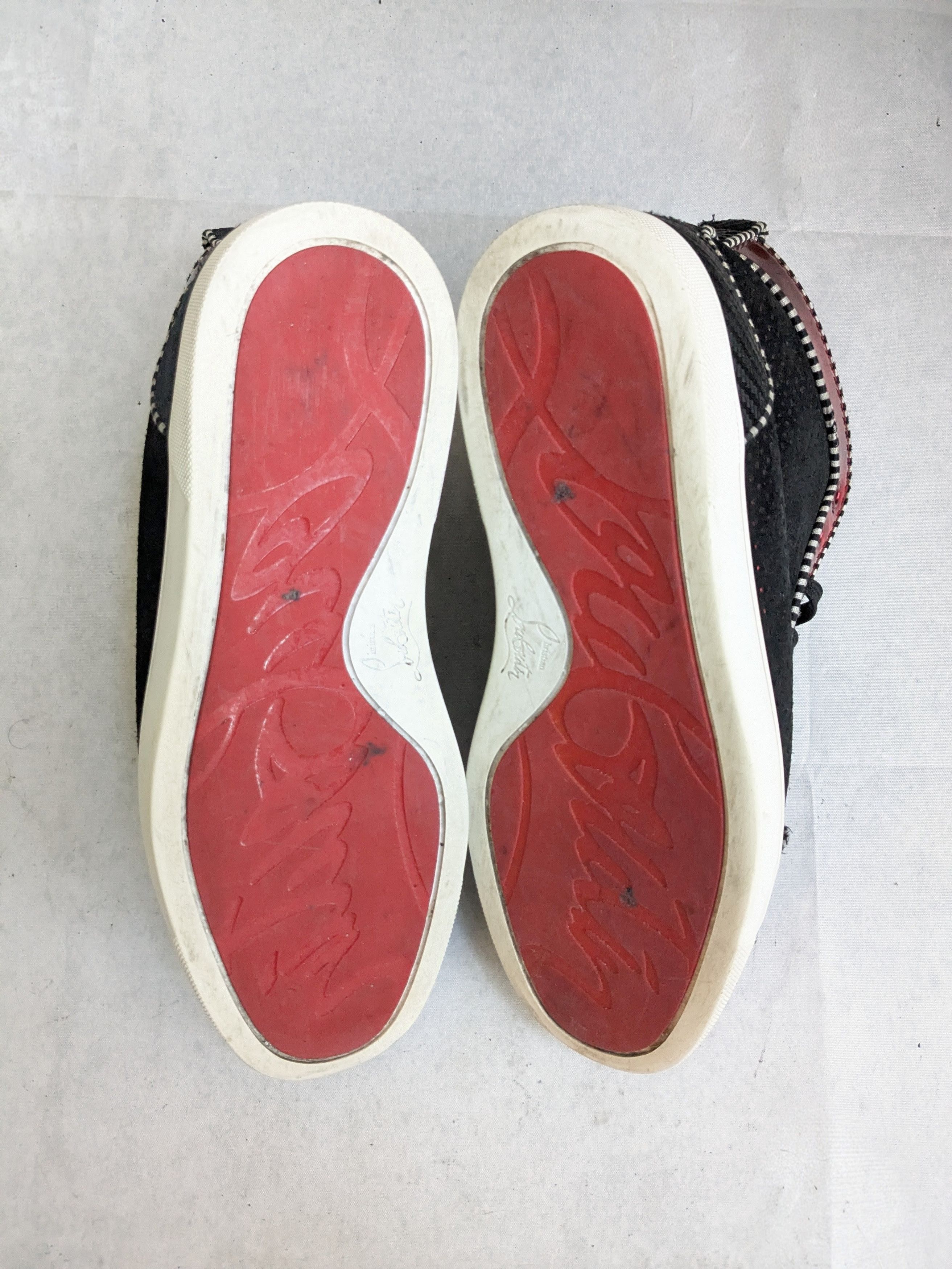 Christian Louboutin Christian Louboutin High Top Sneakers 9 42 Black Red Spikes Size US 9 / EU 42 - 15 Thumbnail