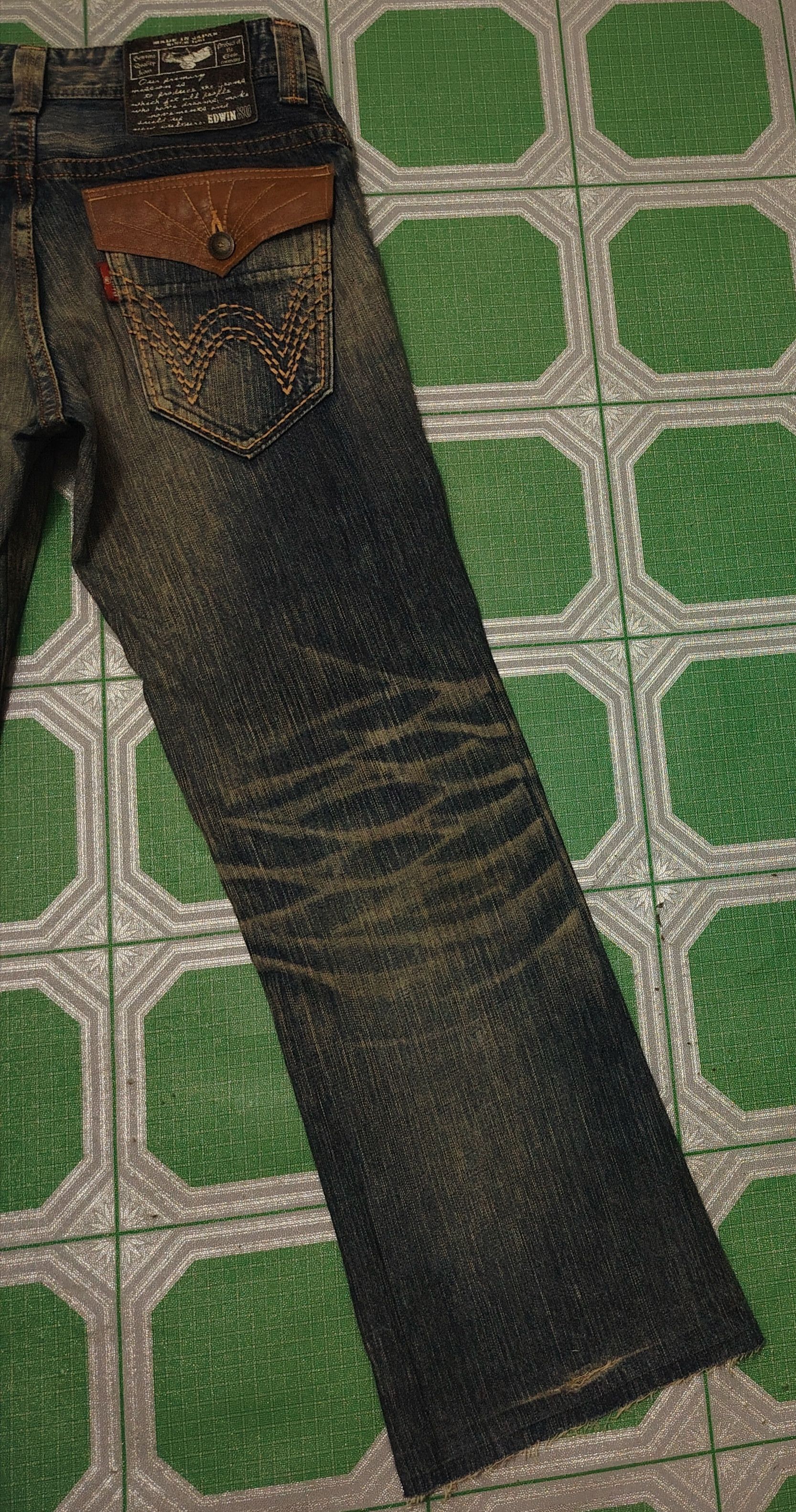 If Six Was Nine Japanese Edwin Flared Jeans Distressed Jeans Size US 31 - 12 Thumbnail
