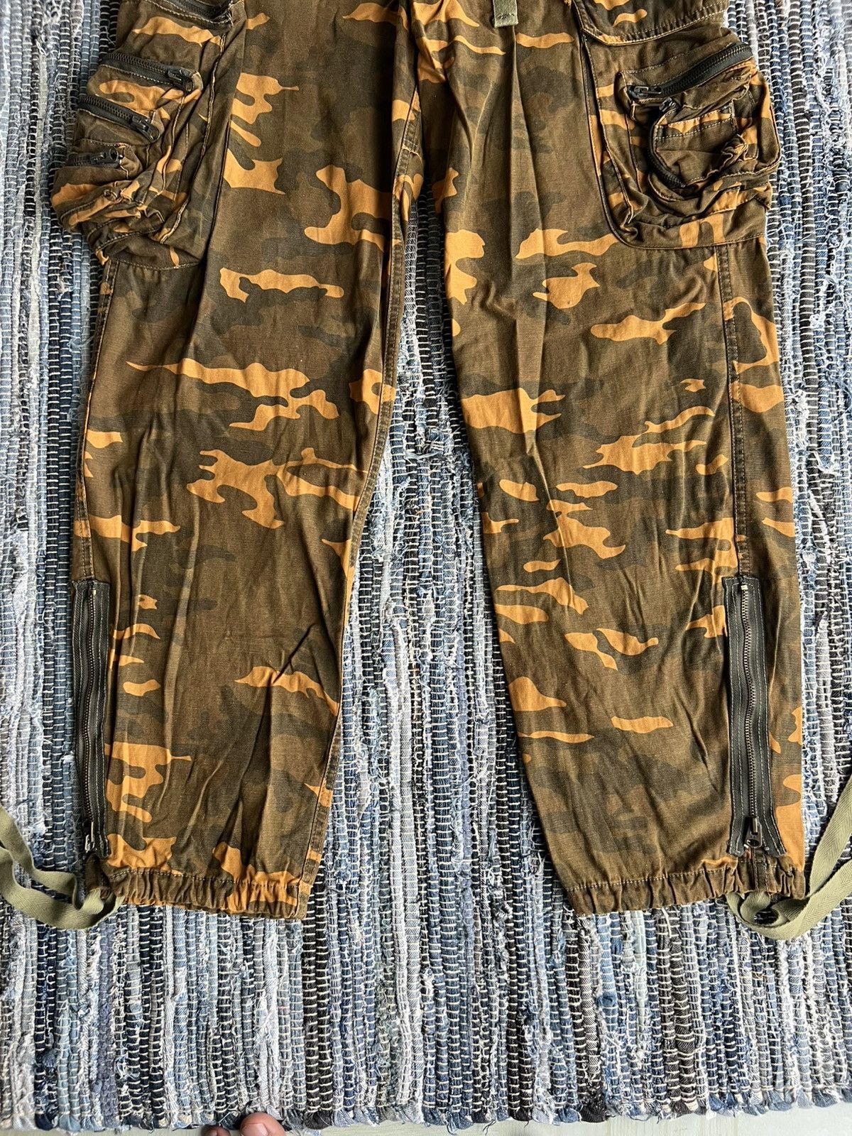 Abercrombie & Fitch Vintage Abercrombie Fitch Orange Camo Parachute Cargo Pants Size US 32 / EU 48 - 5 Thumbnail