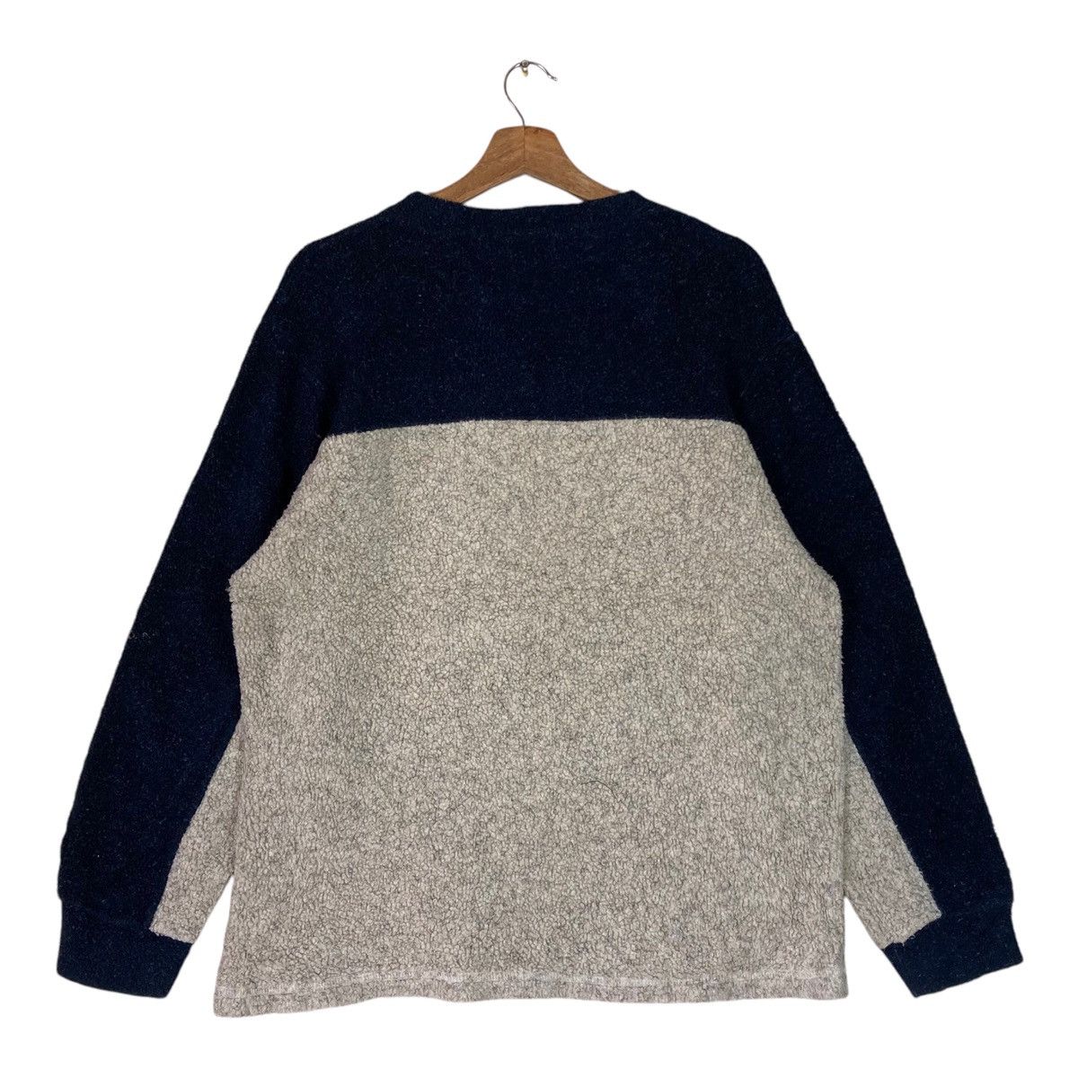Disney Vintage Disney Mickey Mouse Pullover Jumper Sweatshirt Size US S / EU 44-46 / 1 - 5 Thumbnail