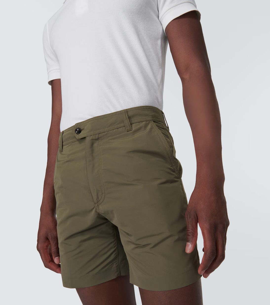 Tom Ford o1w1db10225 SSL001 Short in Army Green Size US 32 / EU 48 - 5 Thumbnail
