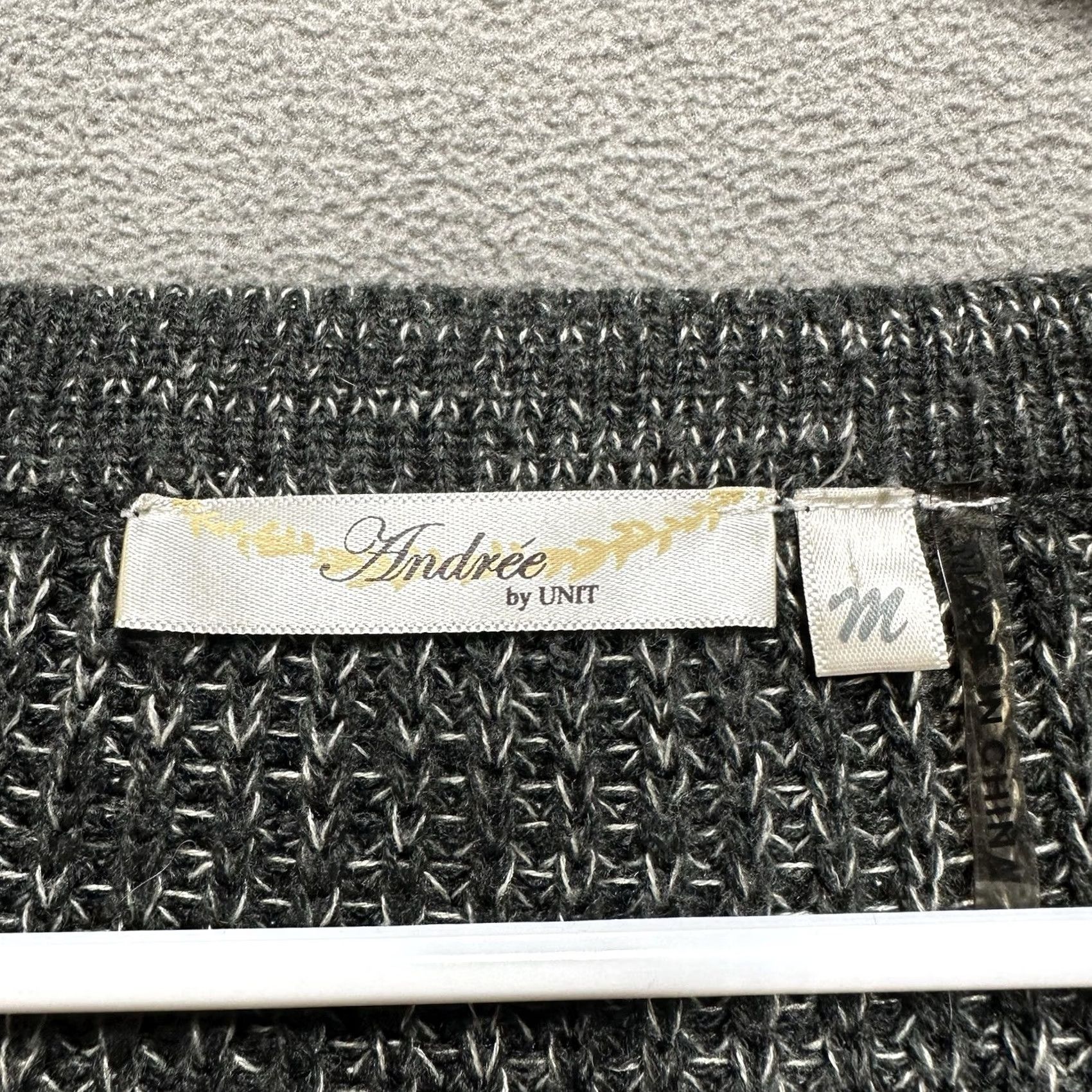 Vintage Andree by Unit Sweater Medium Gray/Black Knit Lace V-Neck Relaxed EUC Womens Size M / US 6-8 / IT 42-44 - 3 Thumbnail