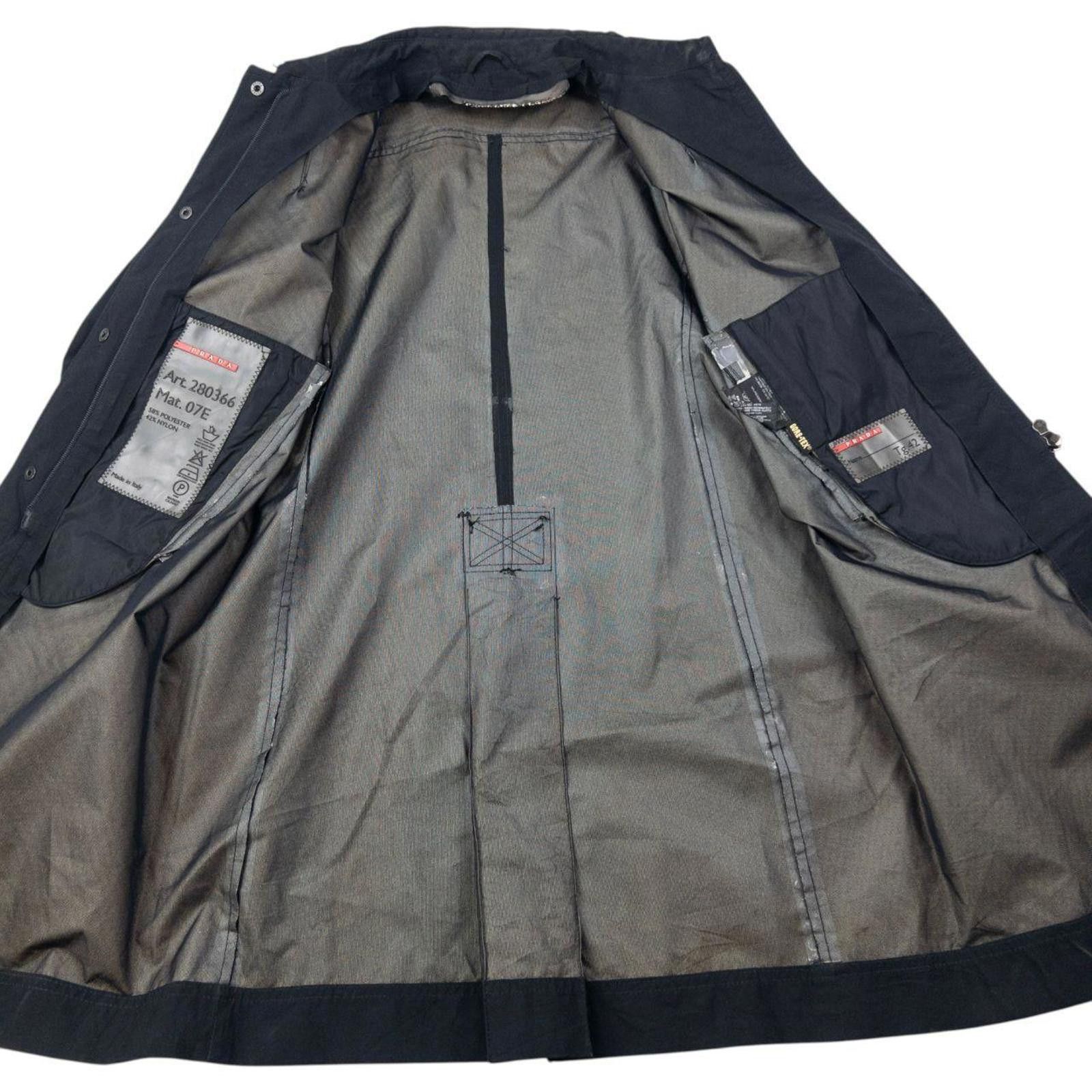 Prada Vintage Prada Sport Goretex Zip Up Jacket Womens Size M Size US M / EU 48-50 / 2 - 4 Thumbnail