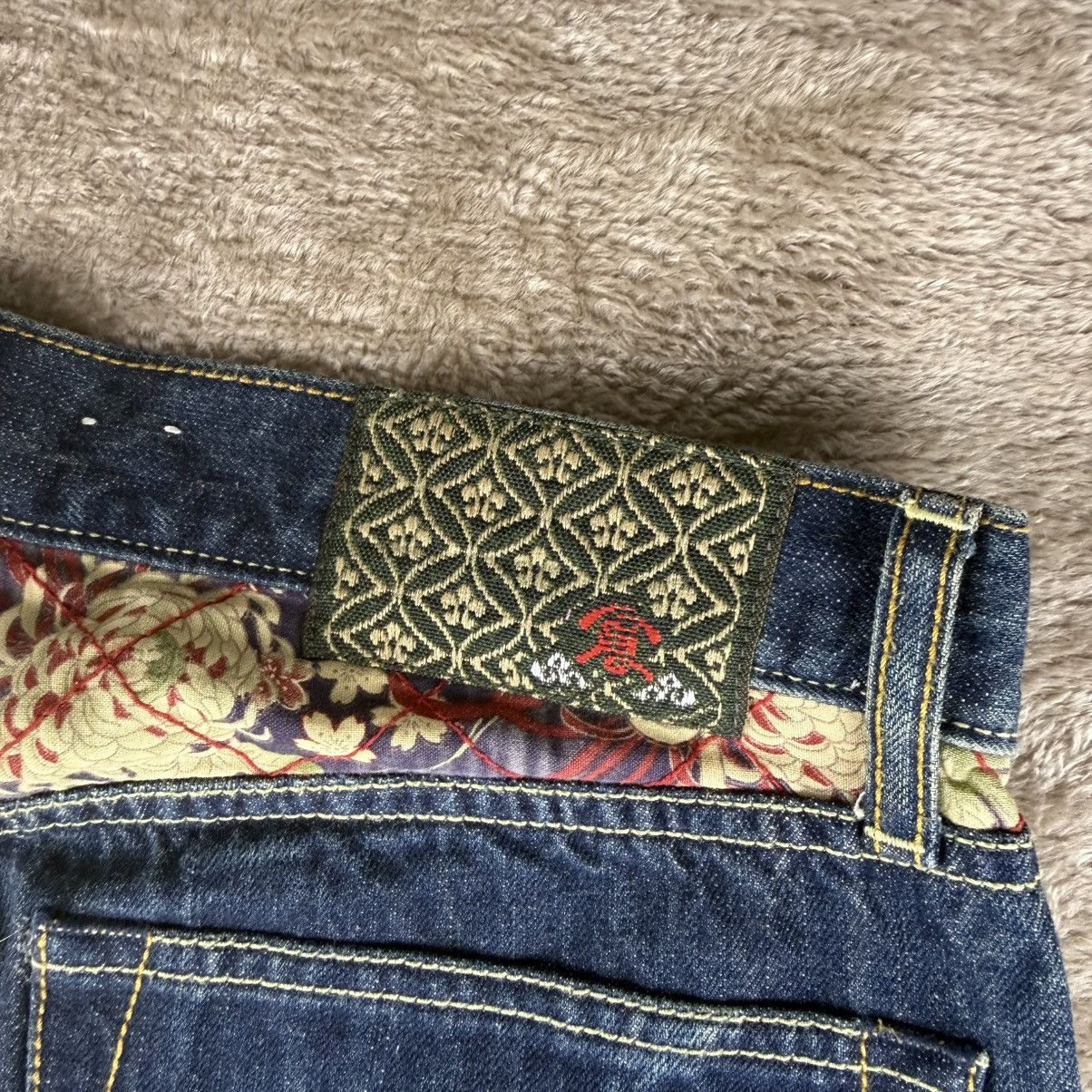 Eternal Vtg eternal jeans embroidered leg dragon art style Size US 32 / EU 48 - 8 Thumbnail