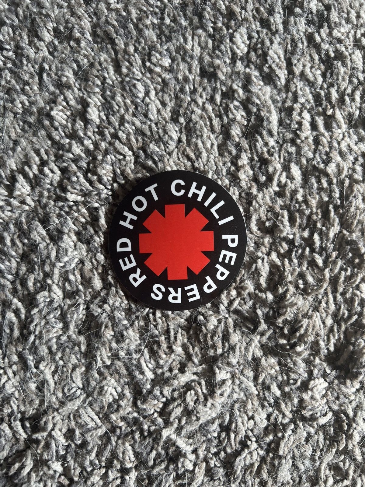 Band Tees × Hypebeast Red Hot Chili Peppers Asterisk Logo Sticker Size ONE SIZE - 1 Thumbnail