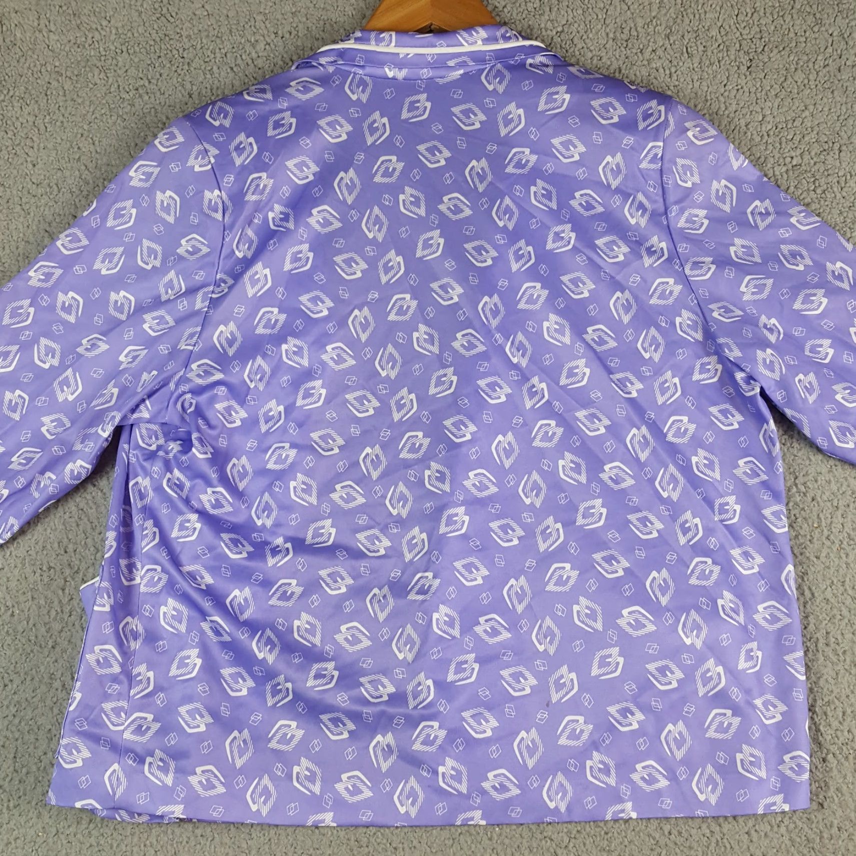 Vintage VINTAGE Nancy Nancy Sleep Shirt Womens Petite 10 Purple Diamond Abstract Art Pajama Top Crew Neck Long Sleeve Knit Polyester Button-Up Pocketless ? Size L / US 10 / IT 46 - 7 Thumbnail