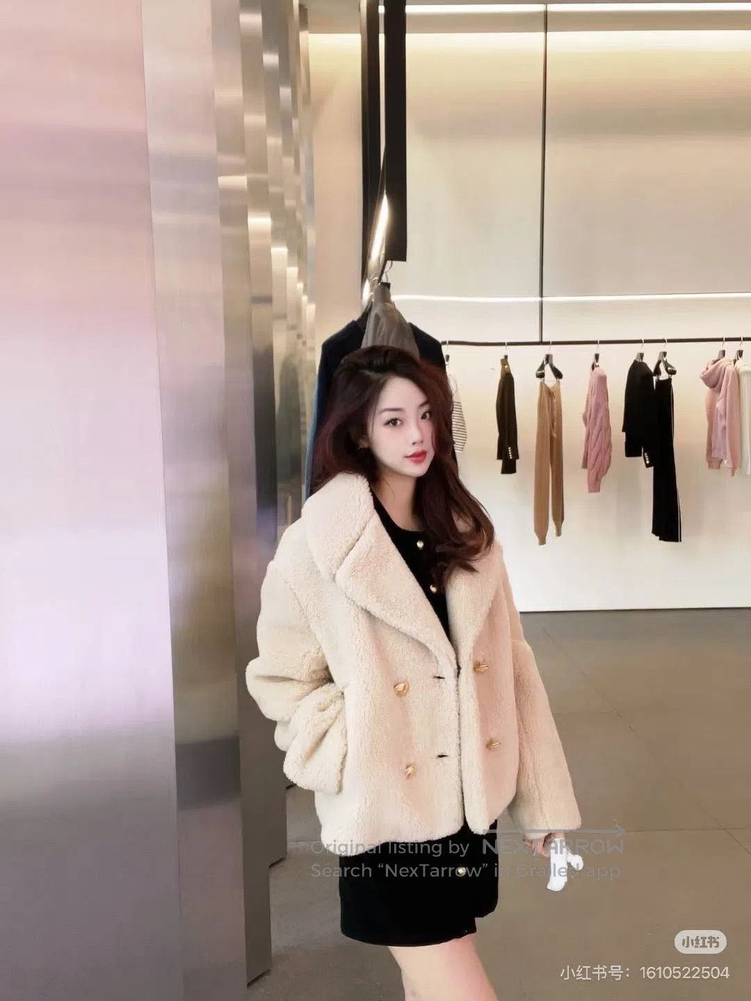 Celine Celine Double-Breasted Fur Coat. Size M / US 6-8 / IT 42-44 - 3 Thumbnail
