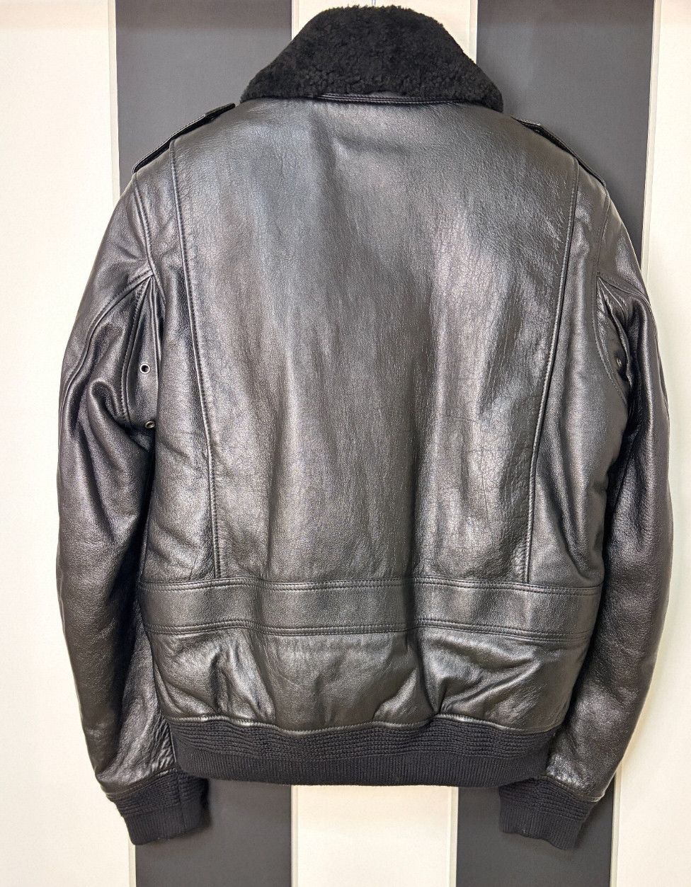 Yves Saint Laurent YSL Black Shearling Leather Jacket for Men. Size US S / EU 44-46 / 1 - 2 Thumbnail