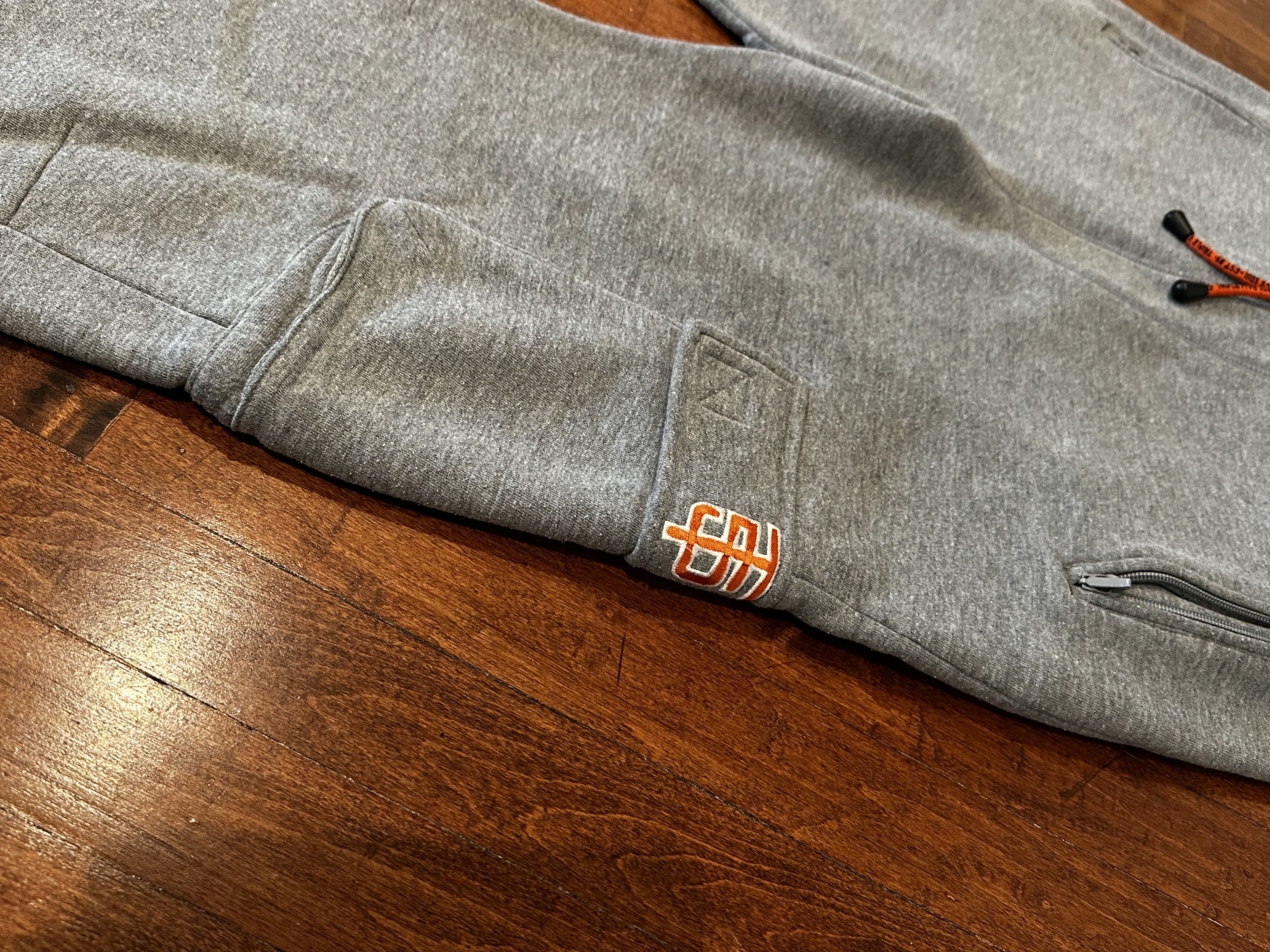 Triple 5 Soul Vintage Triple 5 Soul Gray Cargo Sweats Size US 34 / EU 50 - 1 Thumbnail