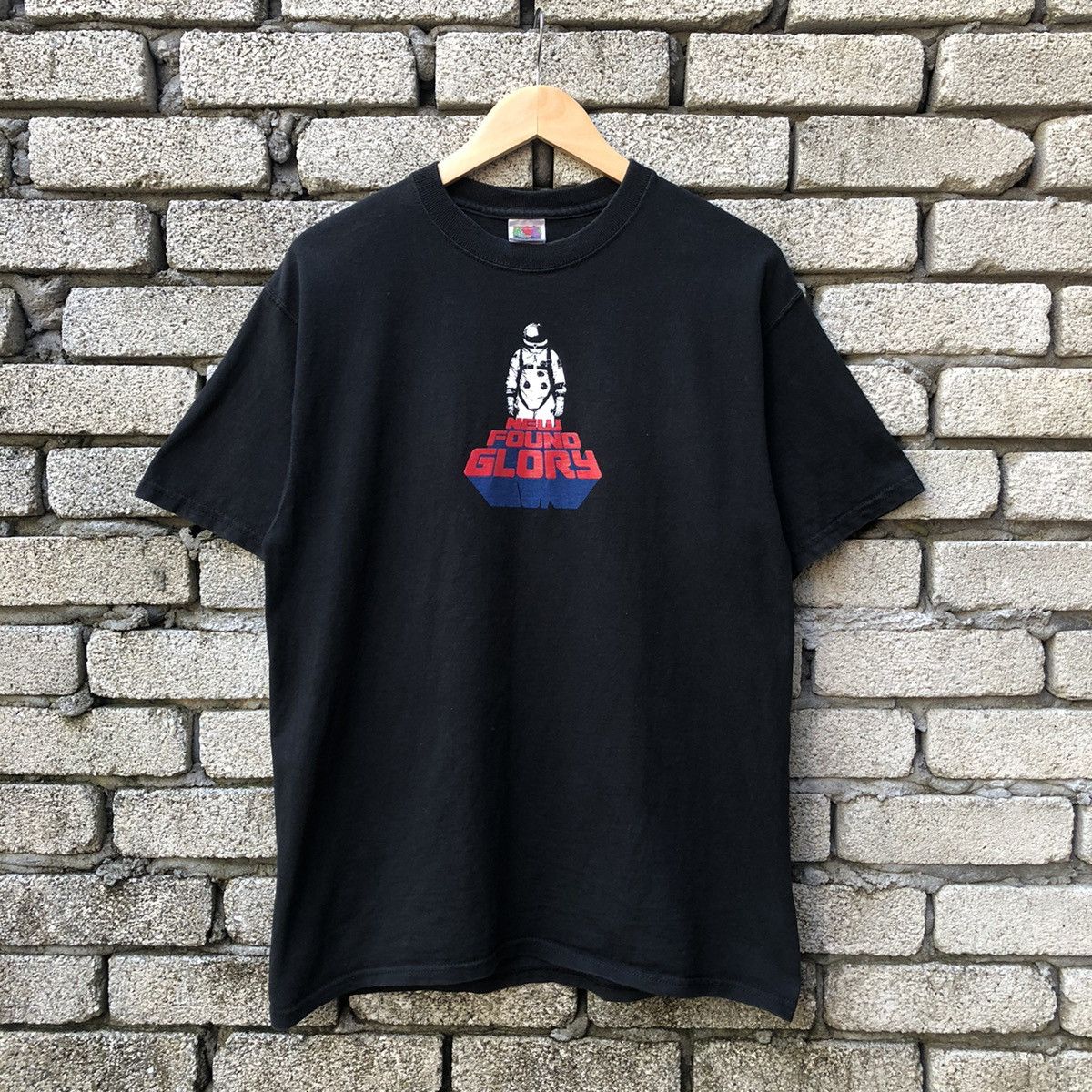 Band Tees Vintage New Found Glory FOTL Tee Size US L / EU 52-54 / 3 - 1 Thumbnail
