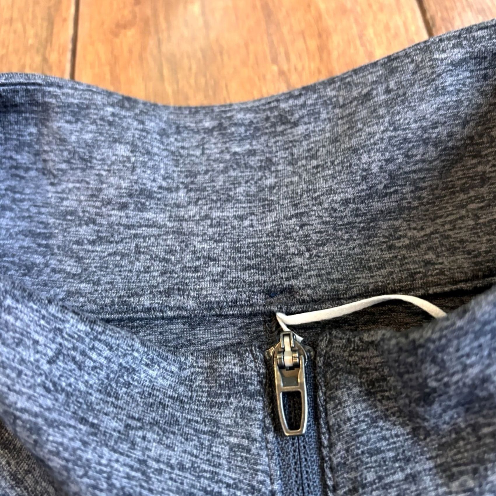 Lululemon Mens Lululemon Gray 1/2 Zip Pullover Shirt sz Large Size US L / EU 52-54 / 3 - 3 Thumbnail