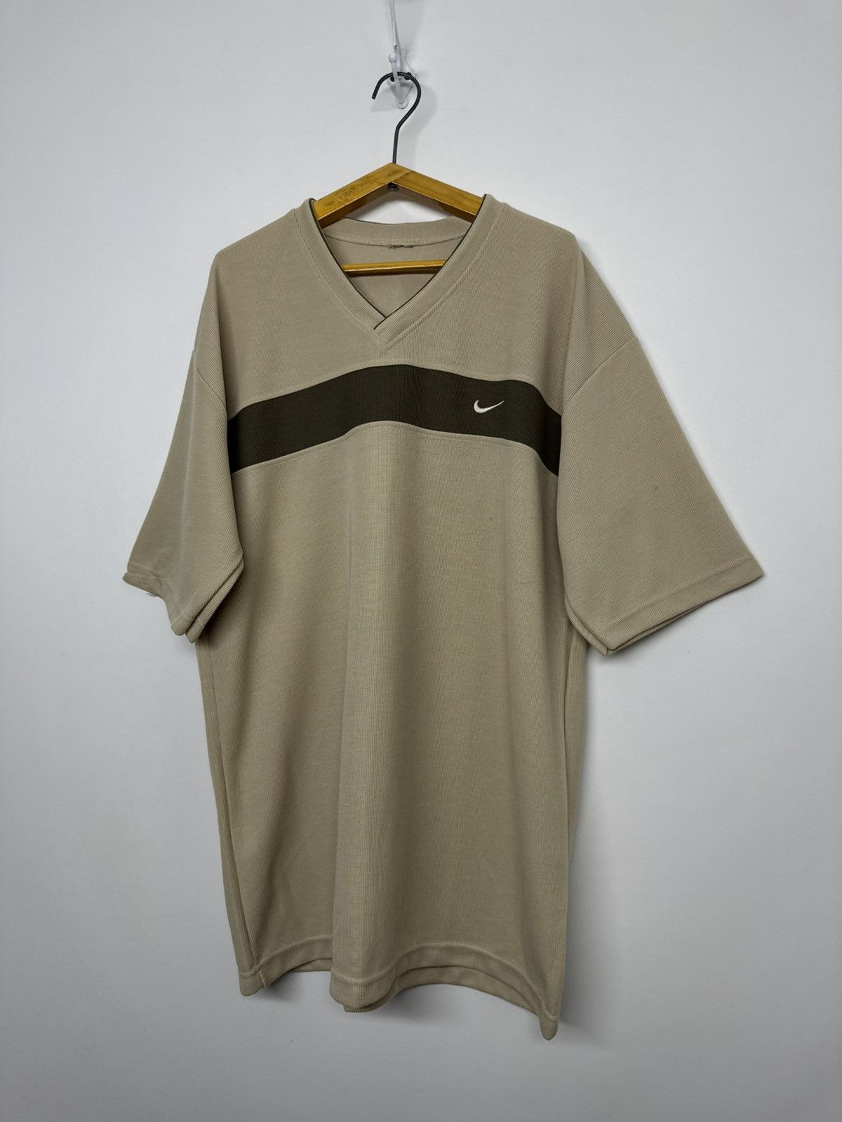 Nike Vintage Y2k Nike Swoosh Logo T-Shirt Size US L / EU 52-54 / 3 - 3 Thumbnail