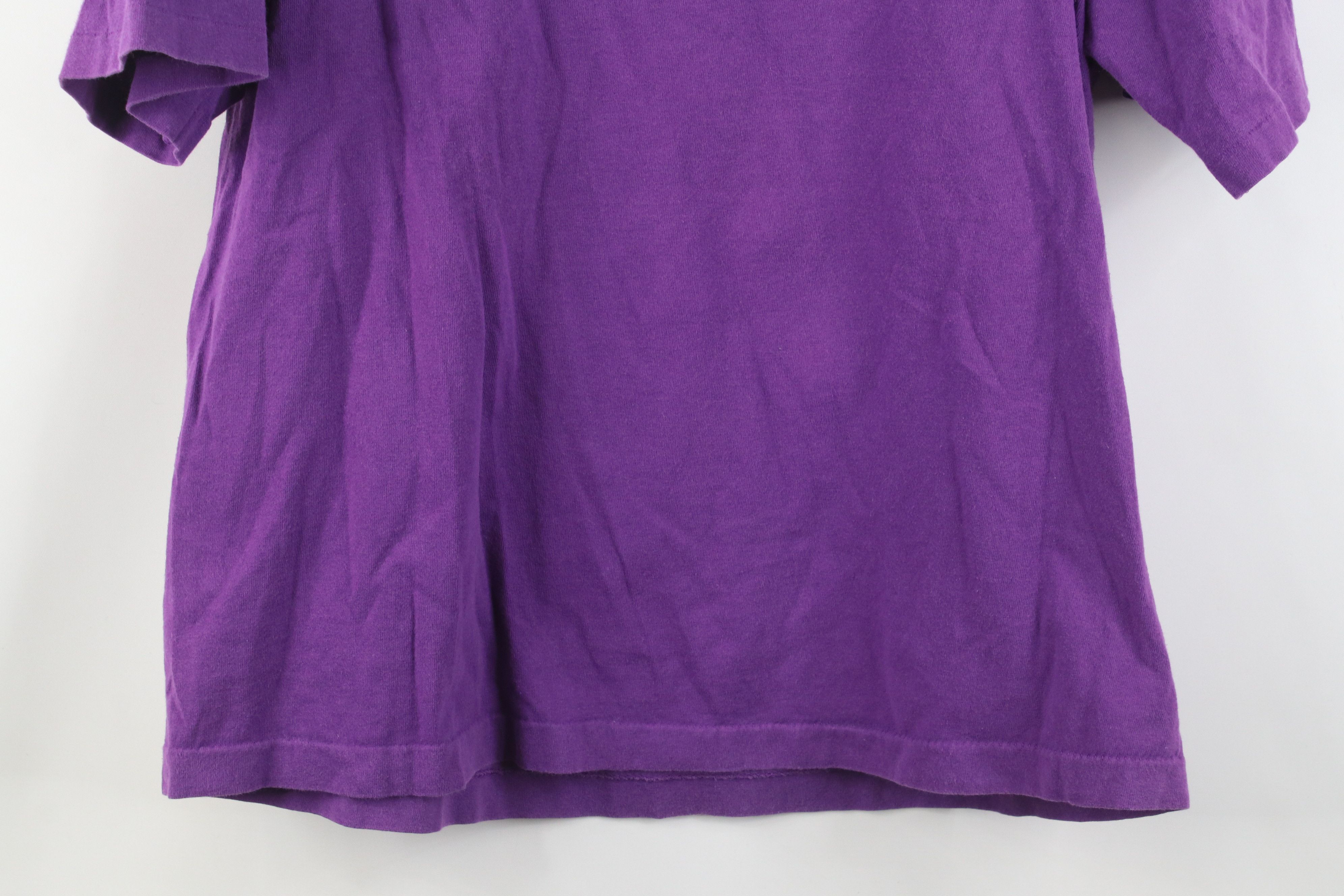 Vintage Vintage 90s Streetwear Day Parrot Bird Flower T-Shirt USA Size L / US 10 / IT 46 - 12 Thumbnail