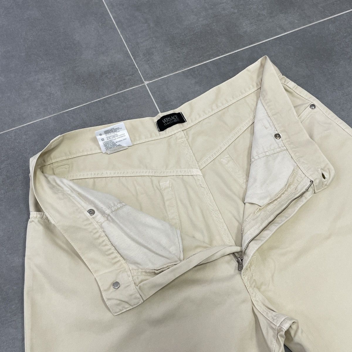 Versace × Vintage Vintage Versace Classic V2 Pants Size 36 Size US 36 / EU 52 - 12 Thumbnail