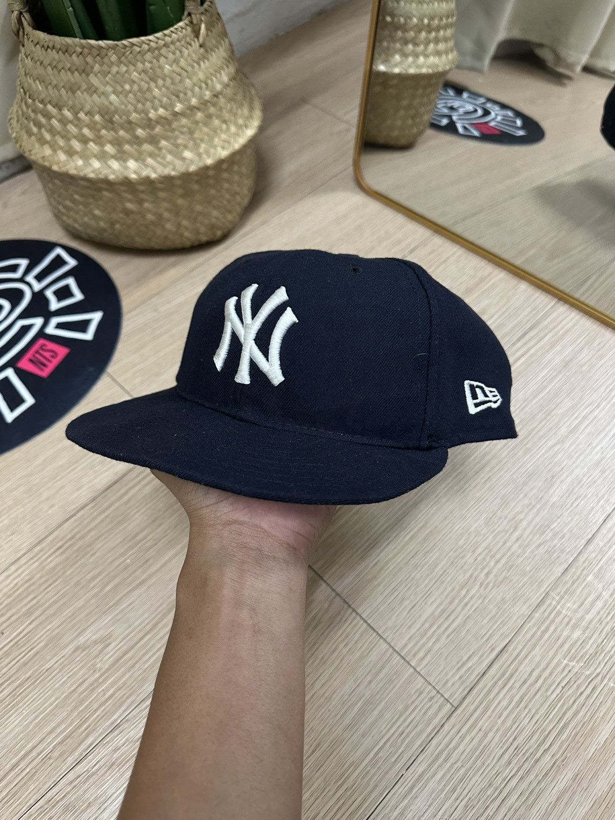 MLB × New York Yankees × Vintage New York Yankees Exclusive For MLB Players On Field Cap Size ONE SIZE - 3 Thumbnail