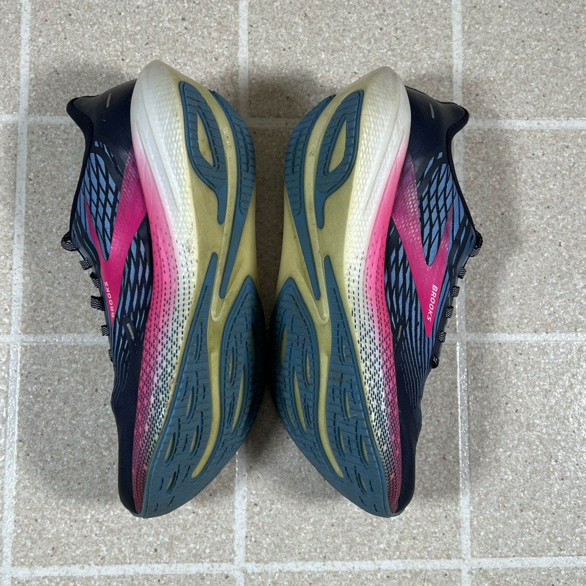 Brooks Brooks Hyperion Max Womens 10 Shoe Blue Running Sneaker Size US 10 / IT 40 - 8 Thumbnail