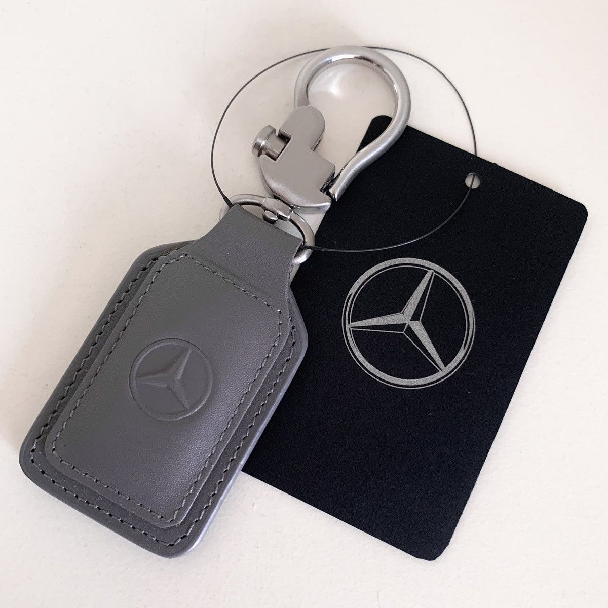 Mercedes-Benz Mercedes Benz Italian leather Size ONE SIZE - 16 Thumbnail
