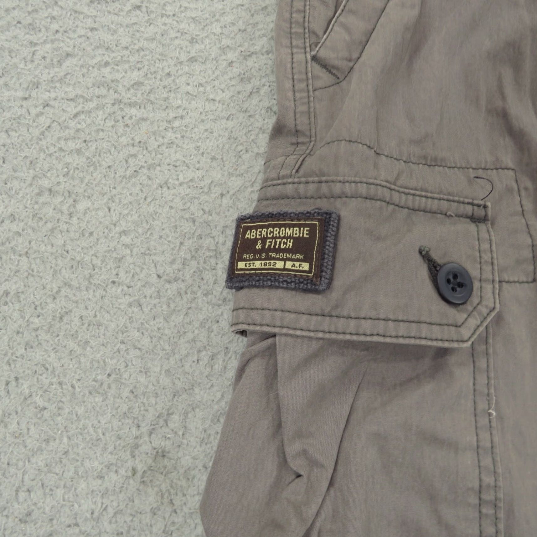 Abercrombie & Fitch VTG Abercrombie & Fitch Shorts Mens 38 Grey Brown Y2K Baggy Skater Preppy Belted Cargo Pocket Size US 38 / EU 54 - 4 Thumbnail
