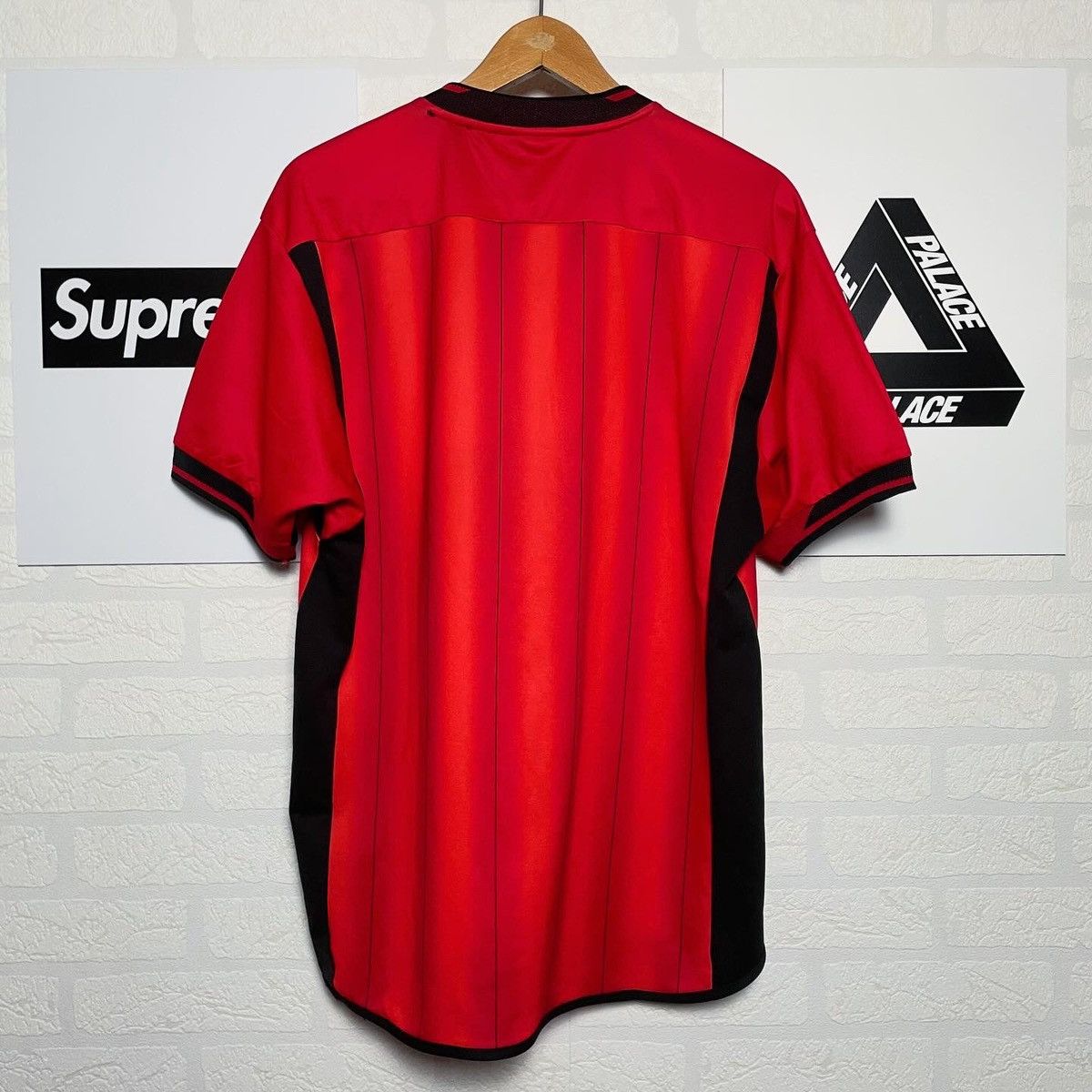 Umbro × Vintage Galatasaray Umbro Vintage 2003 2004 Away jersey Size US L / EU 52-54 / 3 - 2 Thumbnail