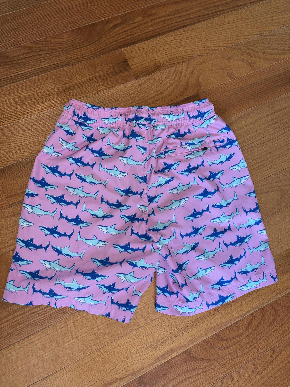 Unknown London Member's Mark Men's Pink Shark Print Swim Trunks. Size S. Size US 32 / EU 48 - 2 Thumbnail